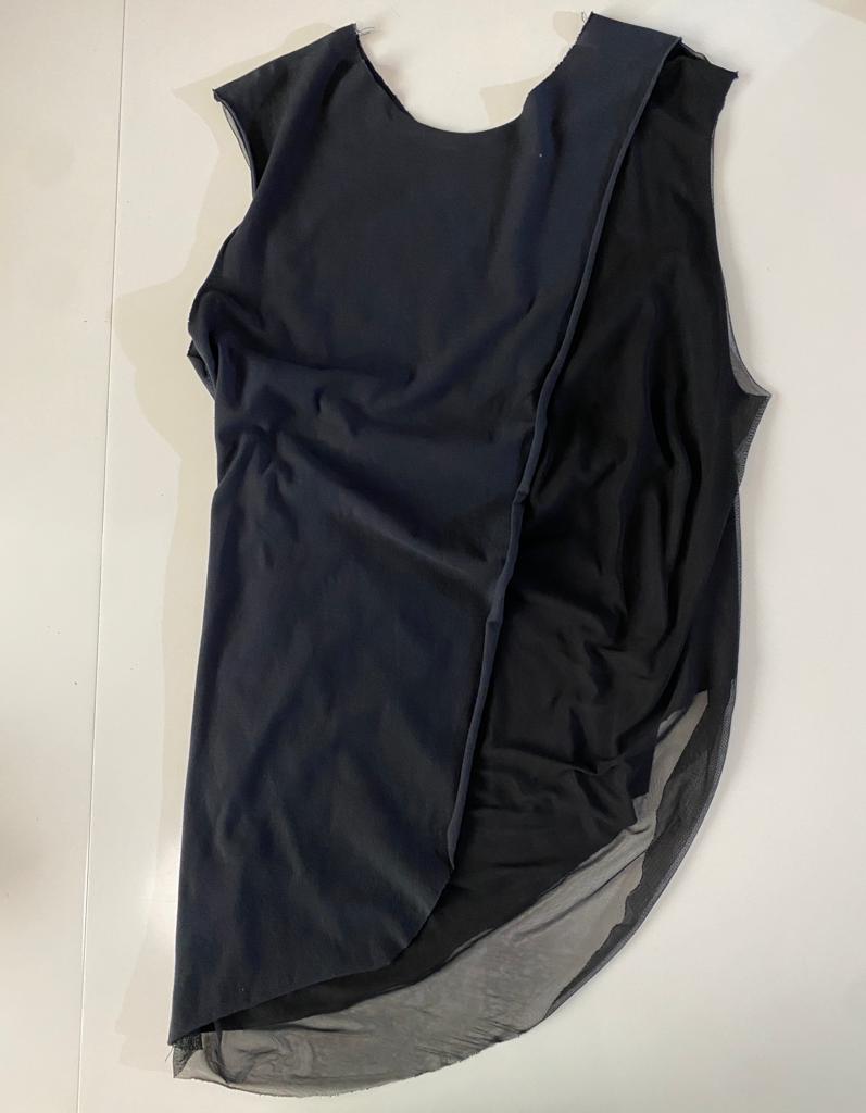 Playera asimetrica con mesh, Unitalla, Unisex