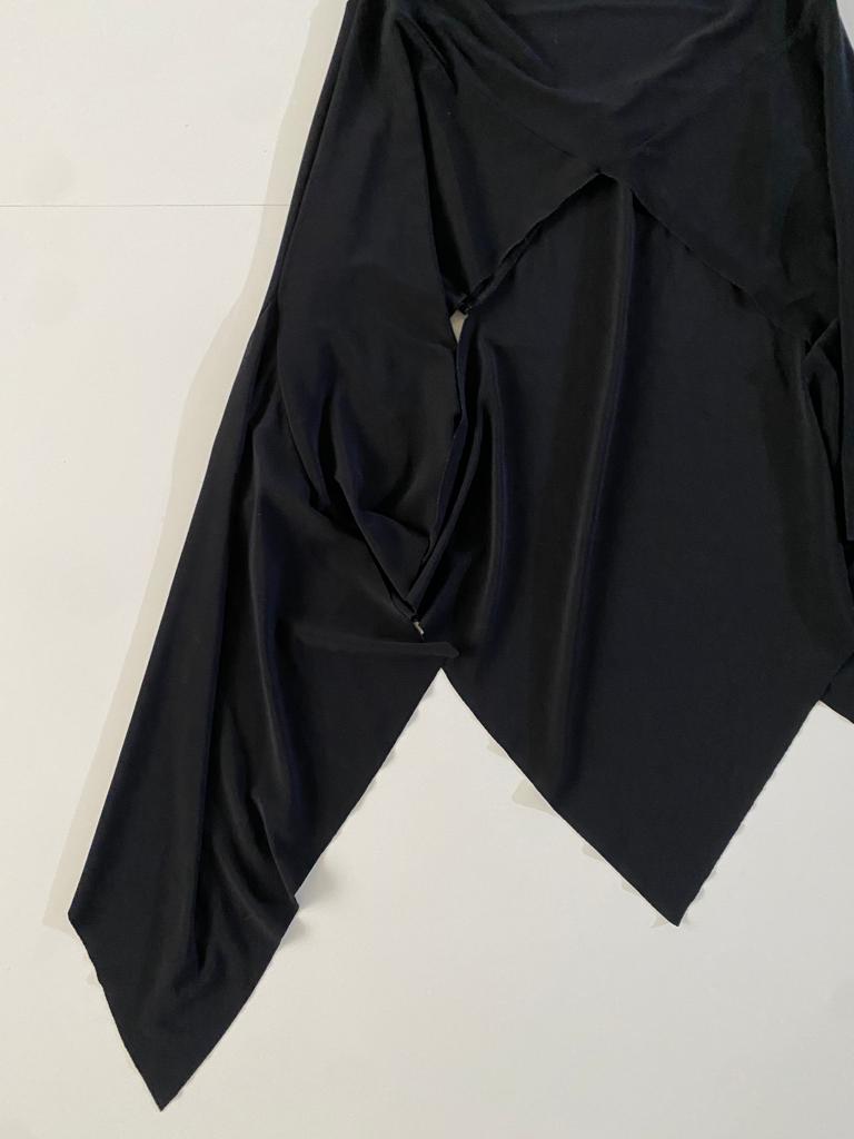 Blusa irregular con cuchillas, Talla M, Mujer