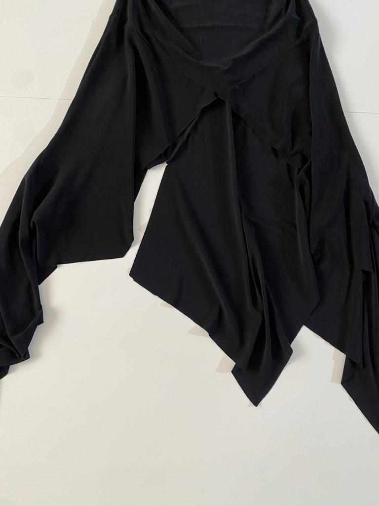 Blusa irregular con cuchillas, Talla M, Mujer