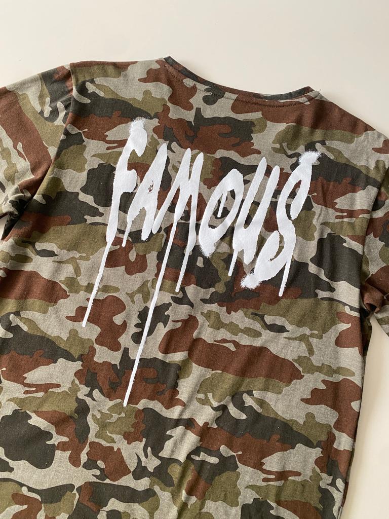 Playera camuflaje con graficos, Talla M, Hombre