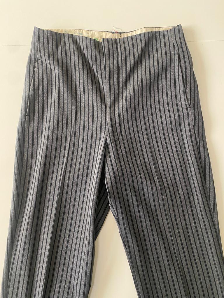 RENTA Pantalones pin stripe epoca, Talla 30-34, Hombre