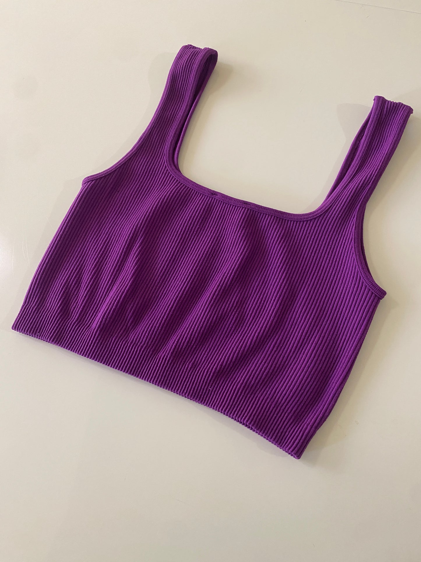 Crop top morado, Talla M-L