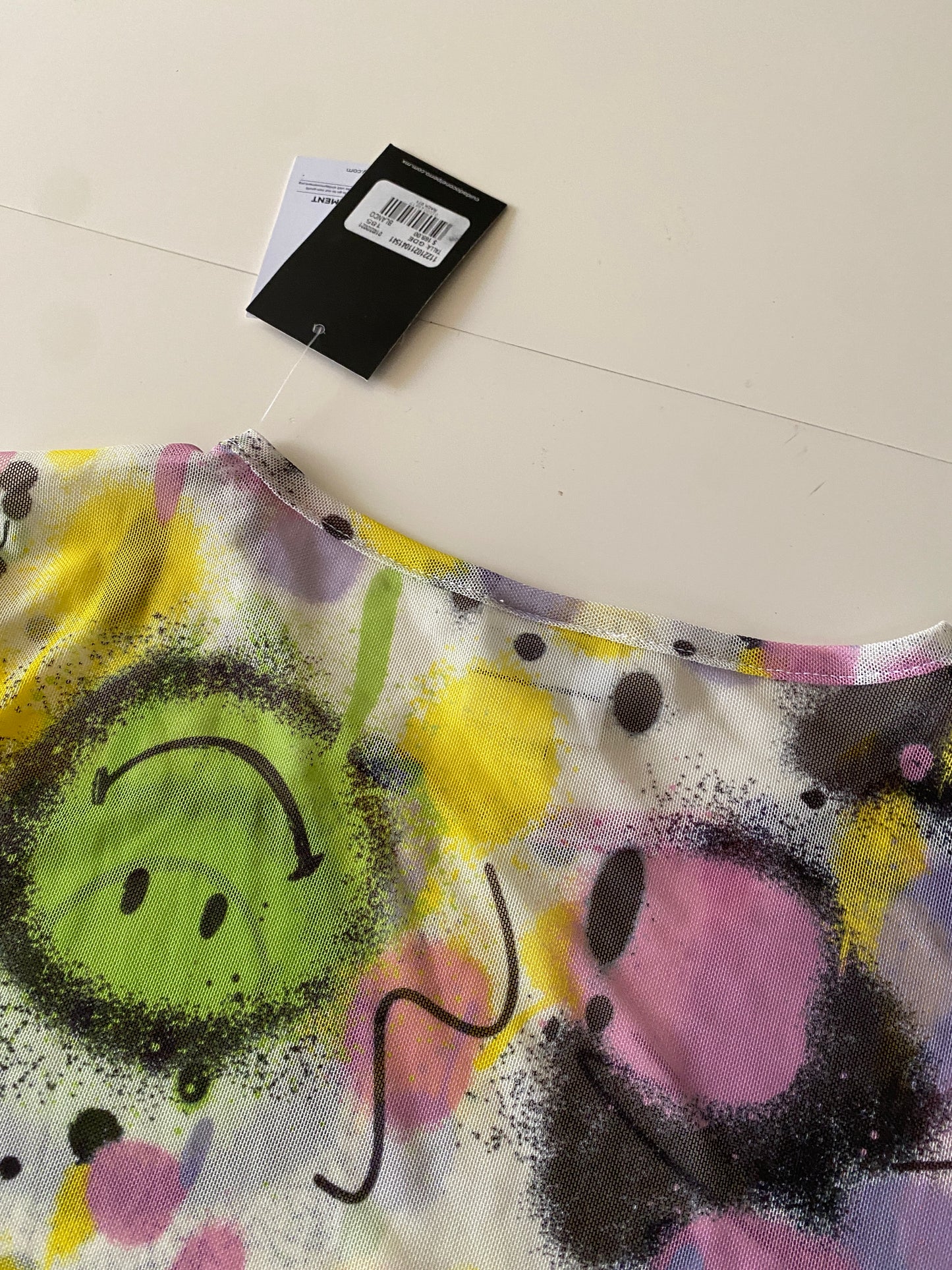 Blusa de mesh de manga larga estampada, Talla L, Mujer, NWT, Cuidado con el perro
