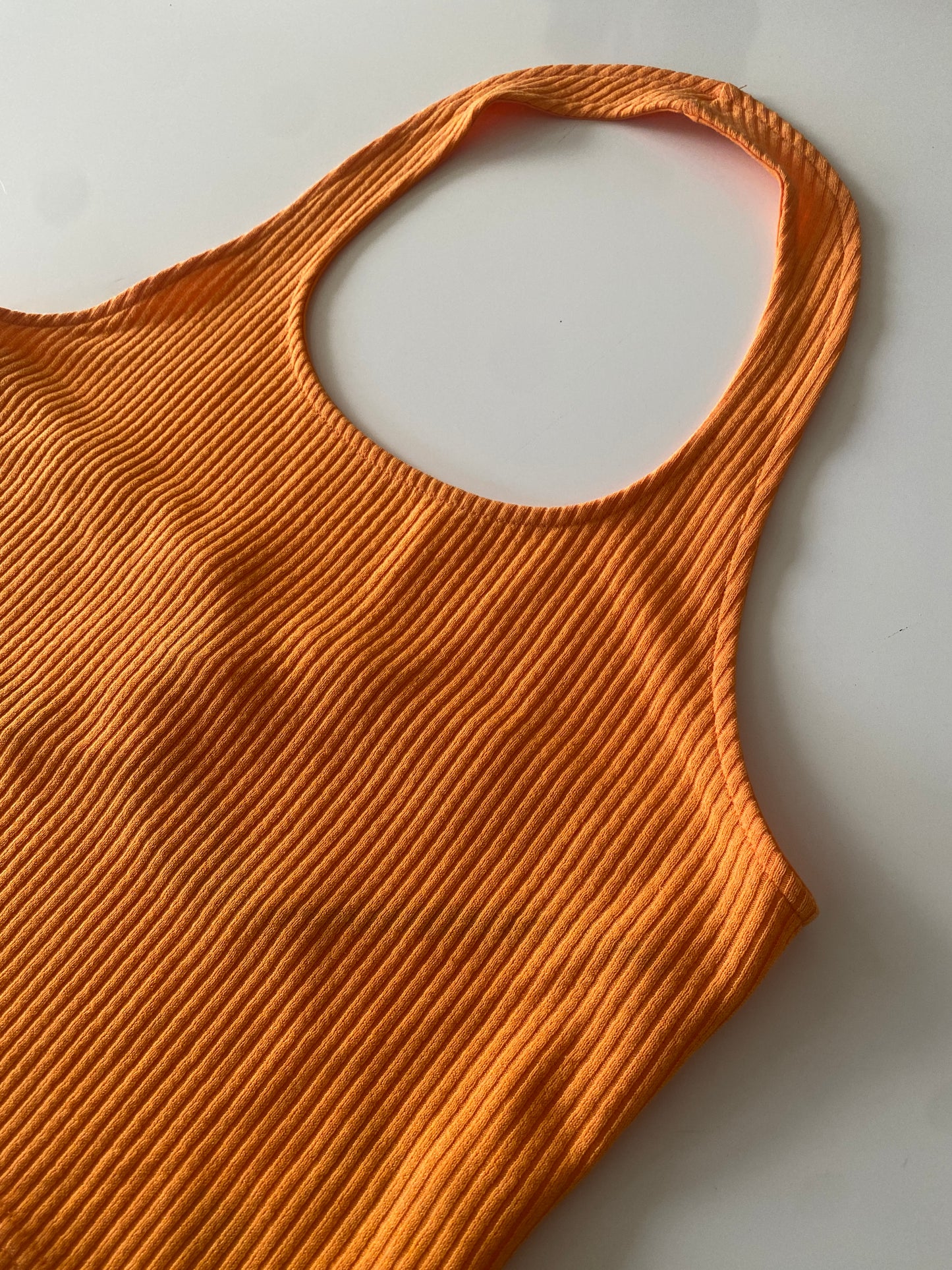 Crop top halter naranja, Talla L, Mujer