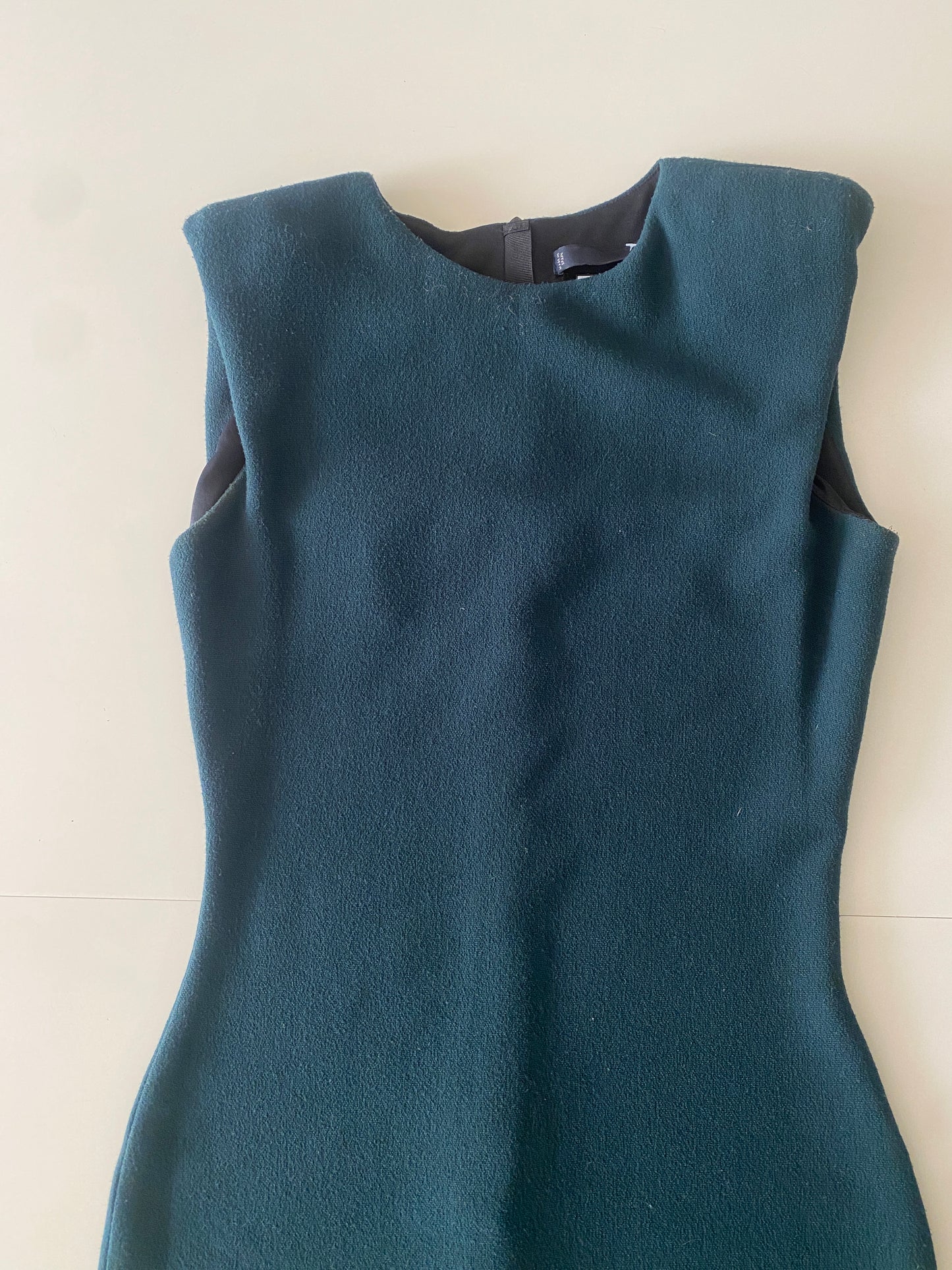 Vestido verde esmeralda con hombreras, Talla M, Mujer