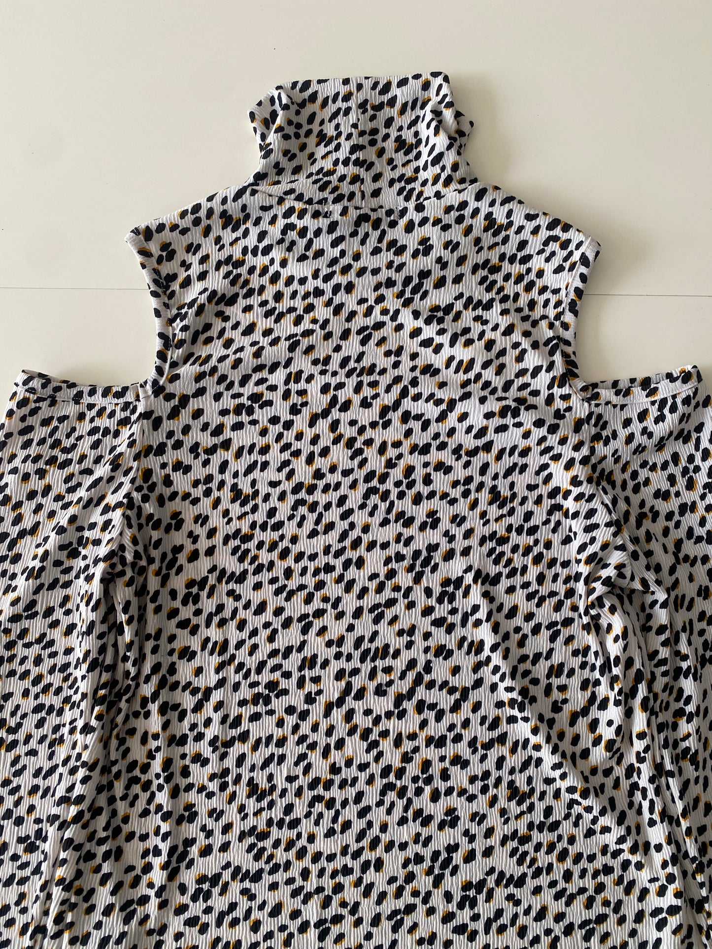 Blusa sin hombros, animal print, Talla M, Mujer