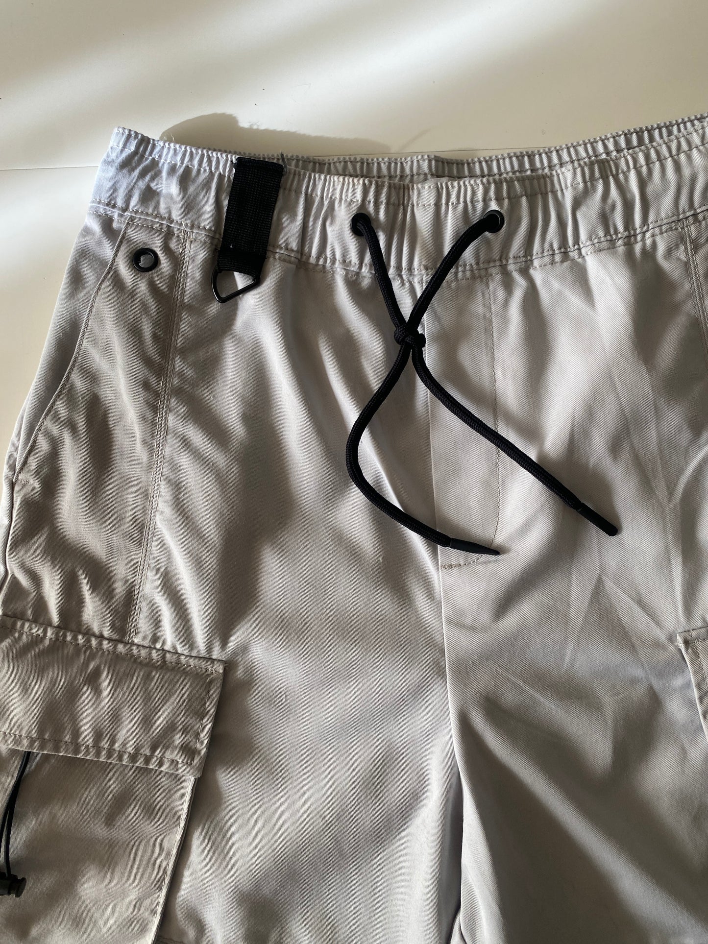 Shortis tipo cargo grises, Talla S, Hombre