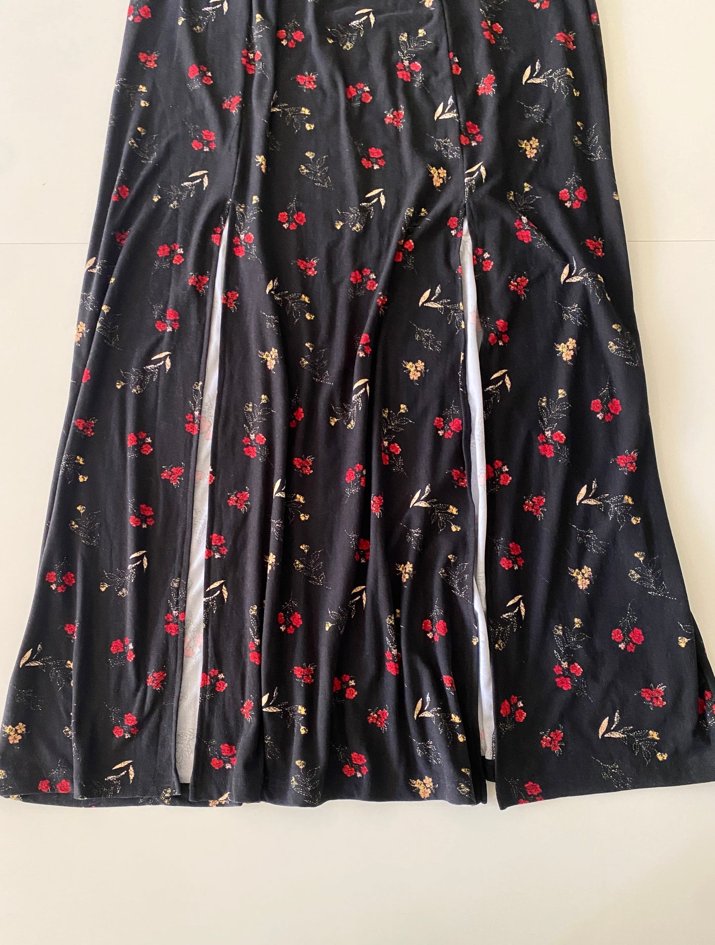 Falda con aberturas al frente, estampado flores, Talla S, Mujer