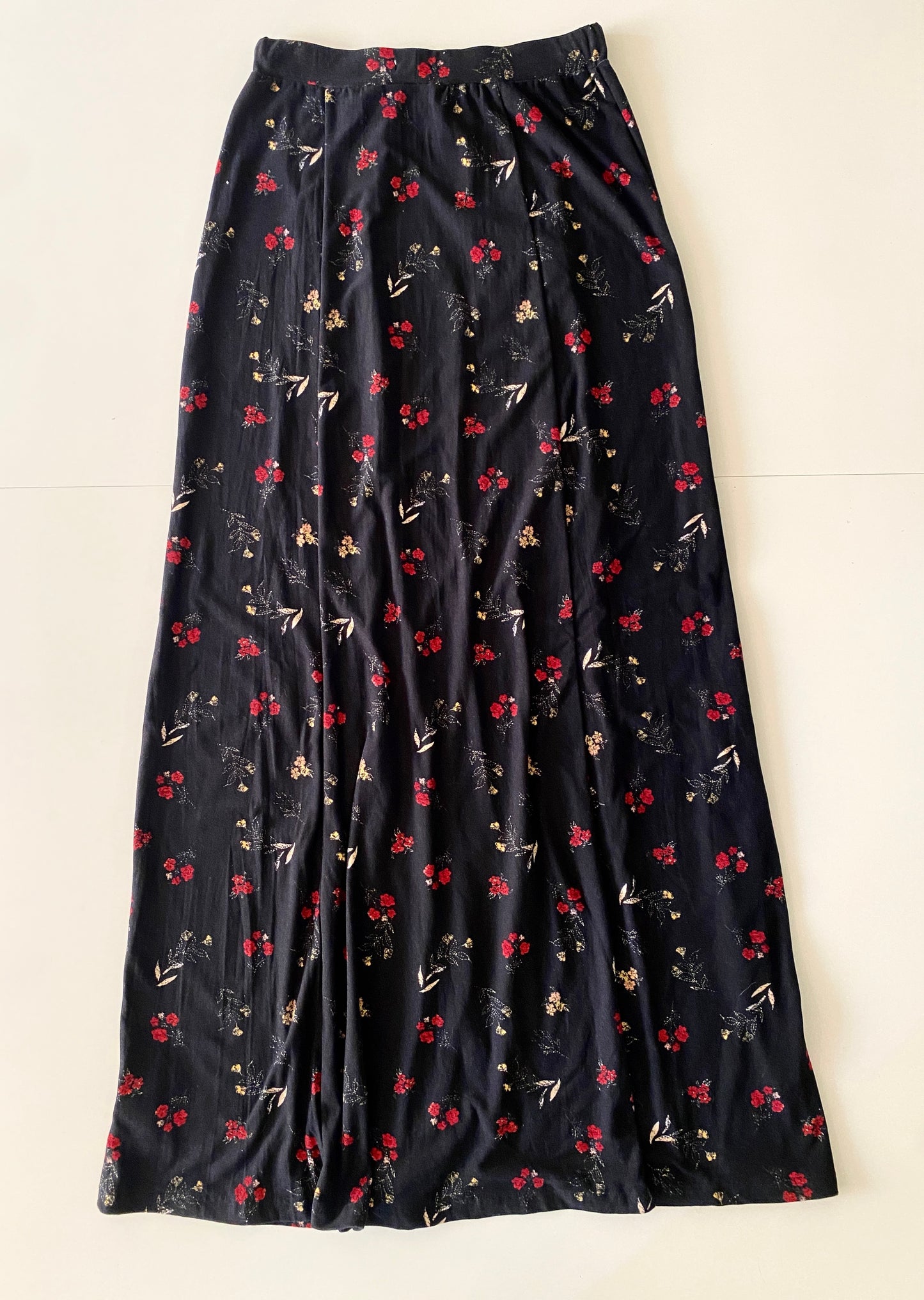 Falda con aberturas al frente, estampado flores, Talla S, Mujer