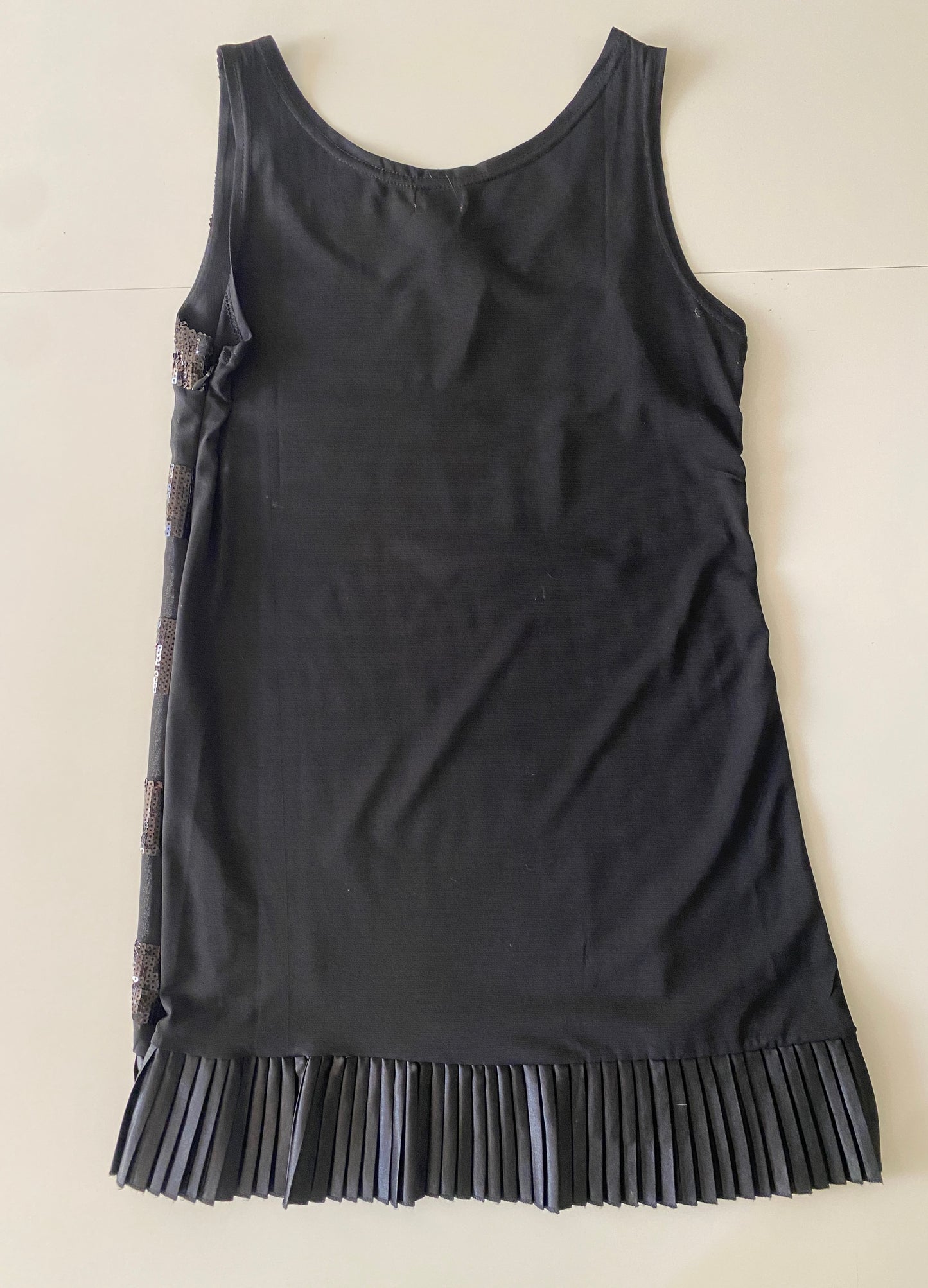 Vestido corto negro con lentejuelas y tablones, Talla M, Mujer