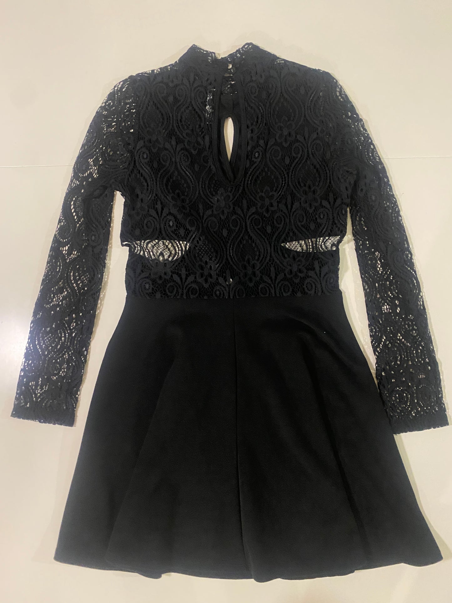 Vestido negro con encaje , Talla S