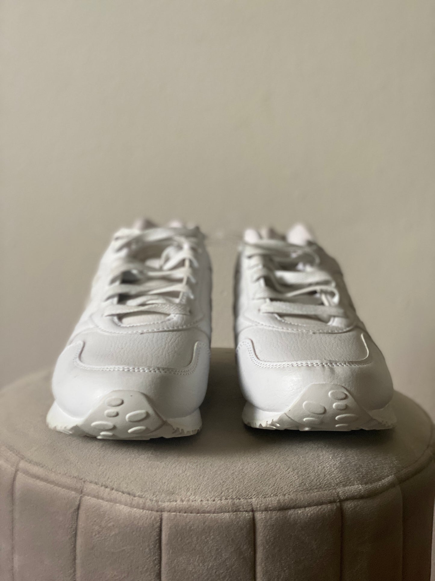 Tenis Blancos, Fila, Talla 9Usa