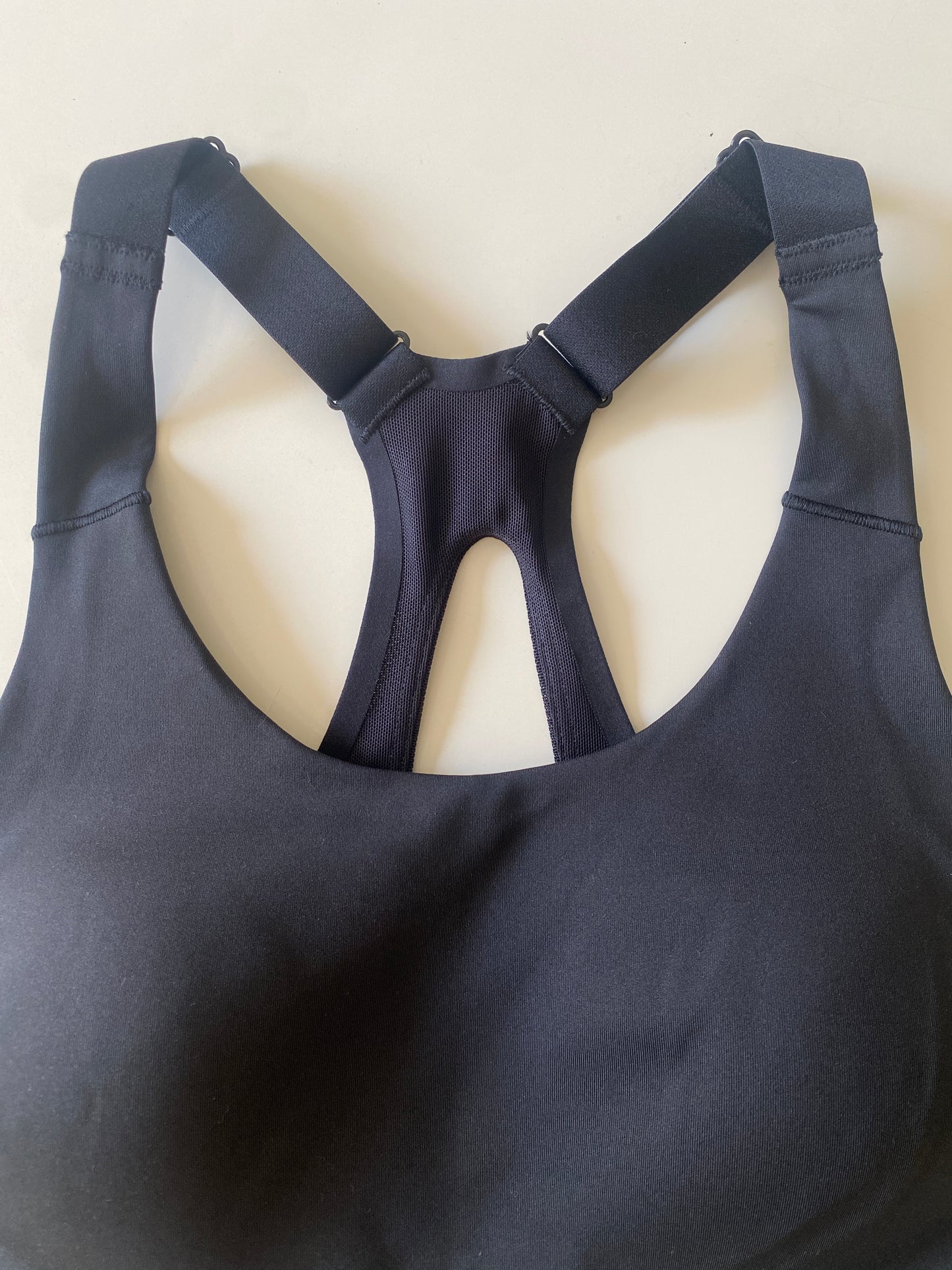 Top Deportivo Adidas, Talla M