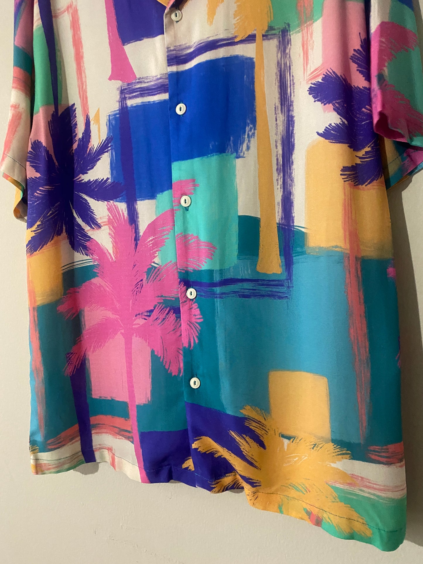 Camisa manga corta estampada, Talla M, NWT