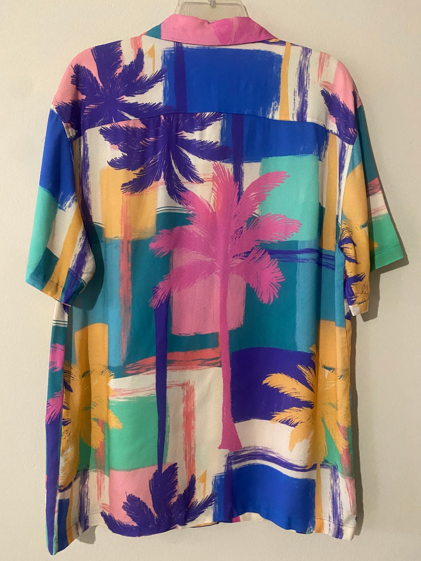 Camisa manga corta estampada, Talla M, NWT