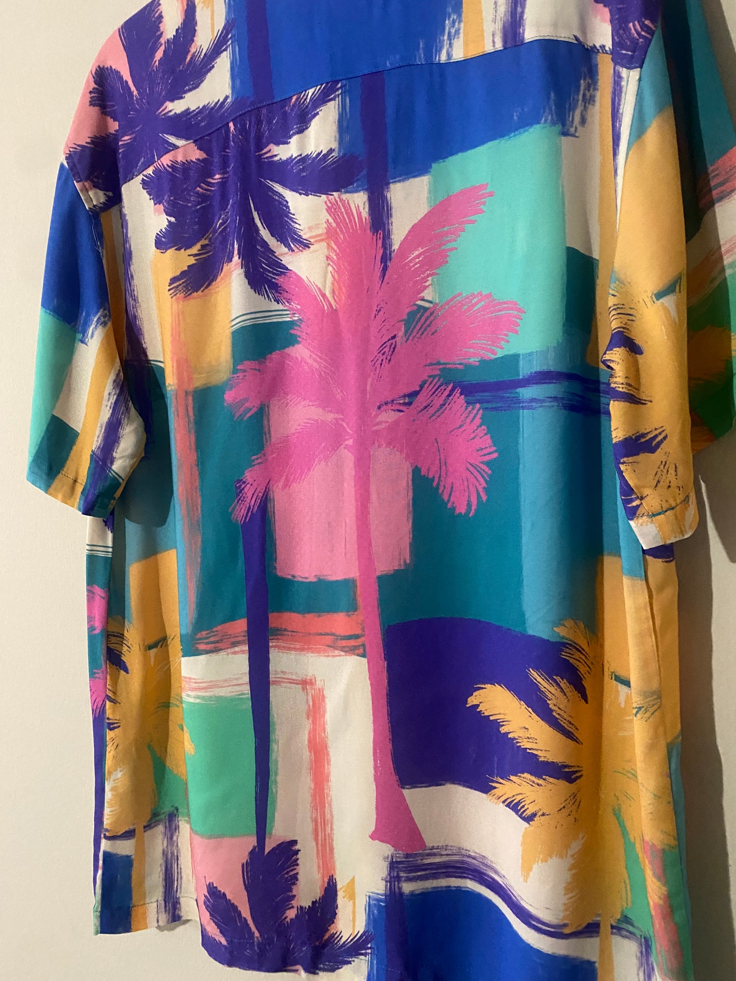 Camisa manga corta estampada, Talla M, NWT