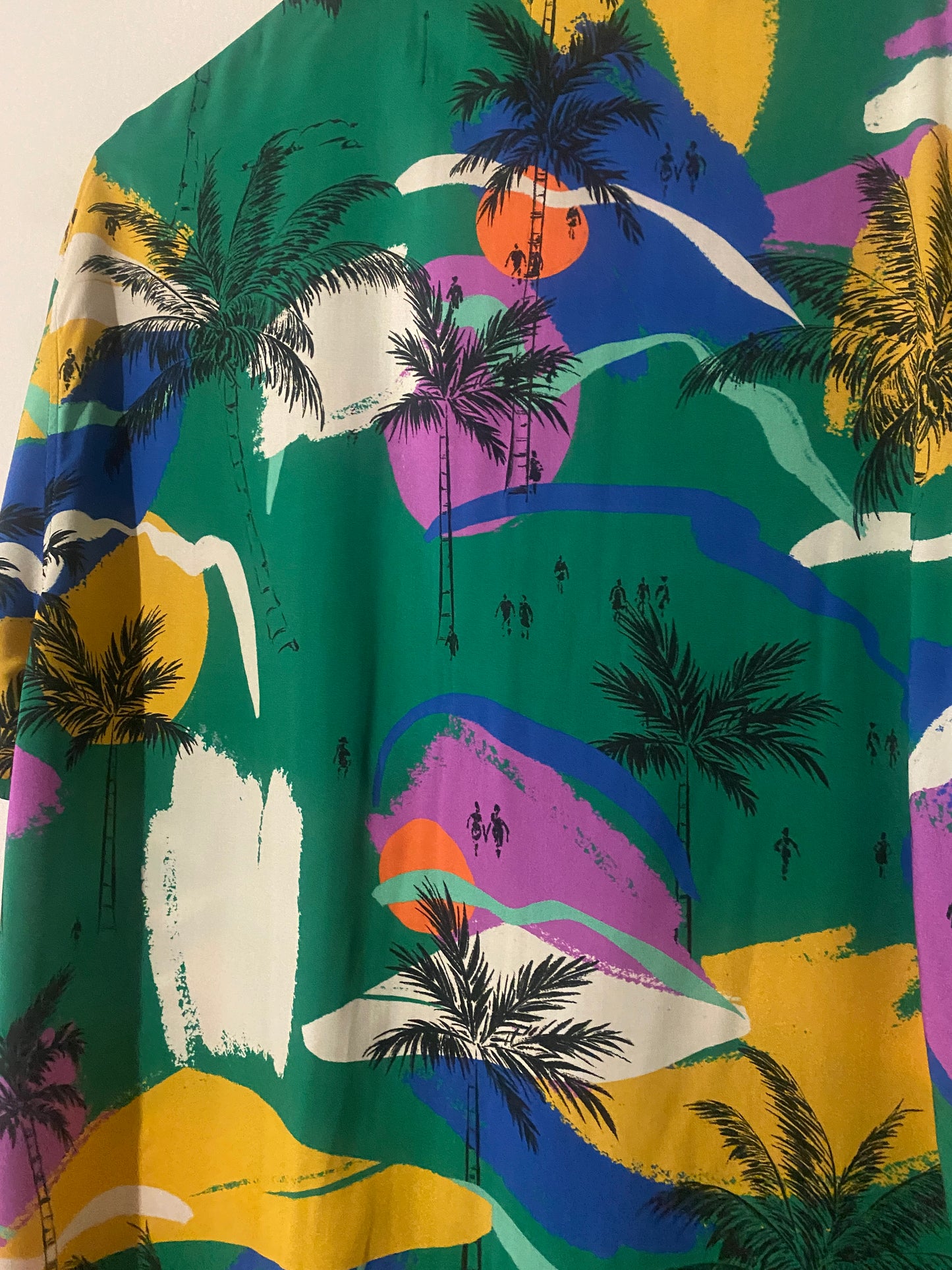 Camisa manga corta estampada, Talla m, NWT