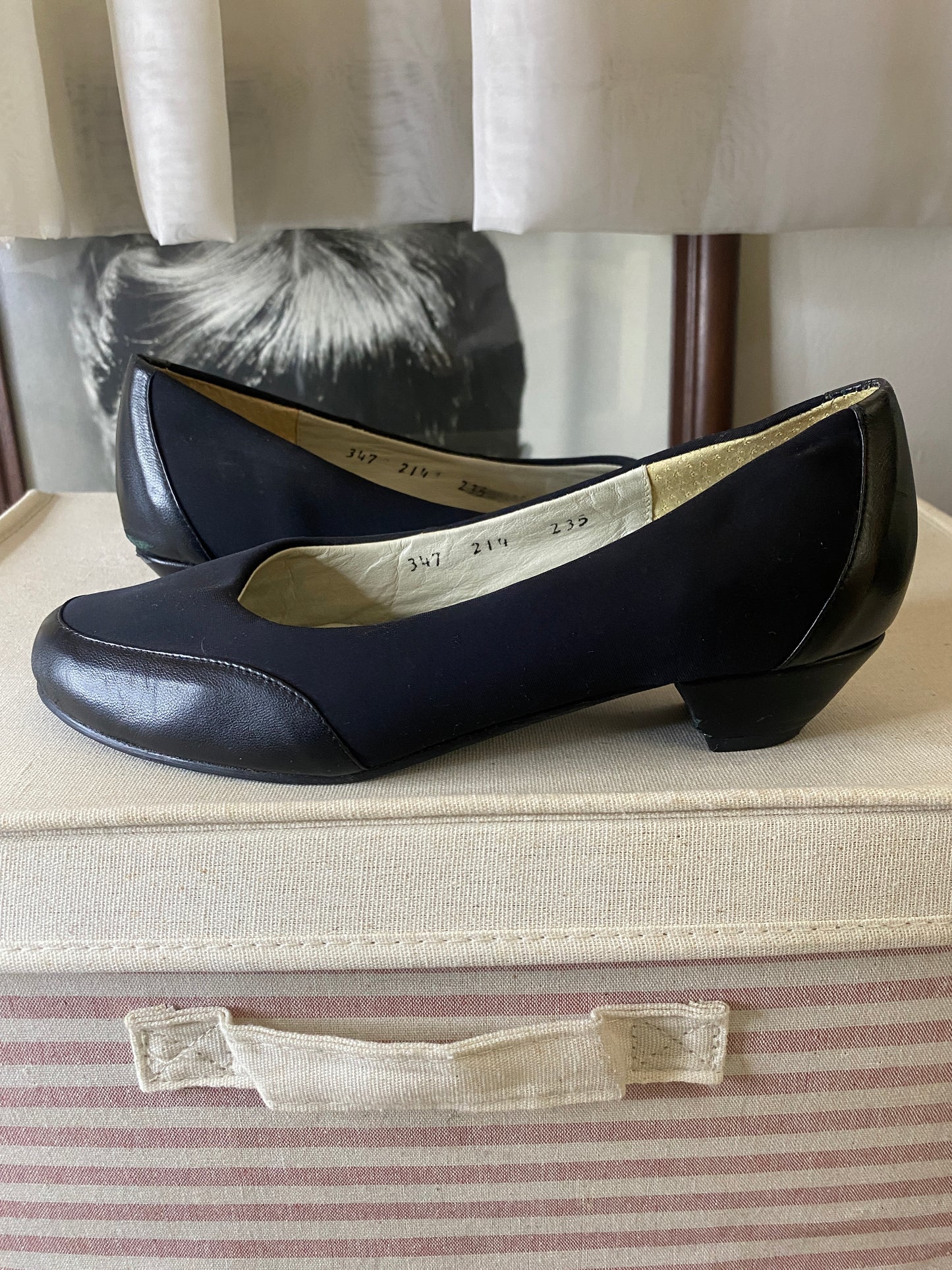 Zapatos negros, Talla 23.5Mx