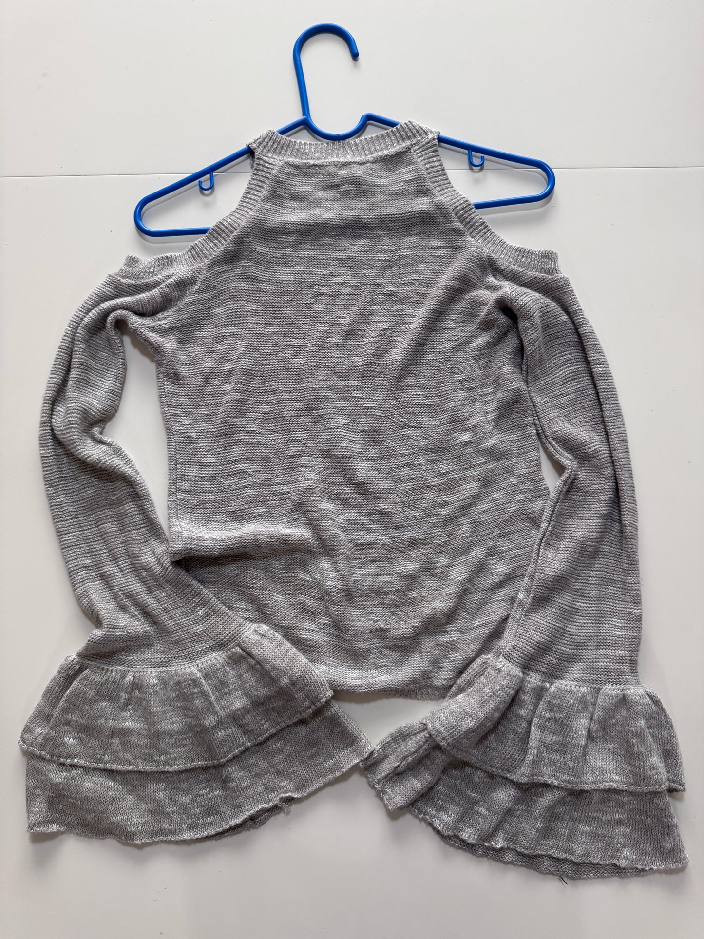 Sweater gris con holanes en mangas, Talla S, Mujer, Express