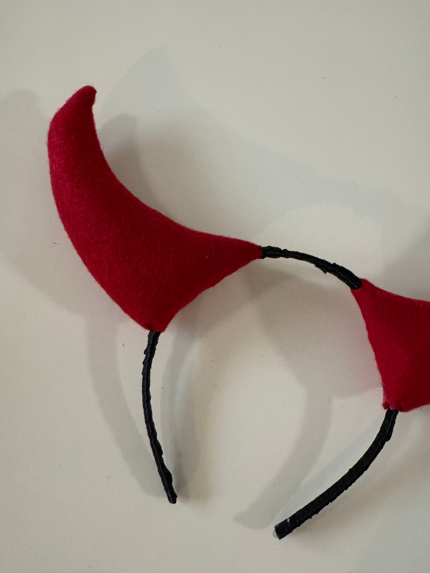 Diadema de cuernos de diablo