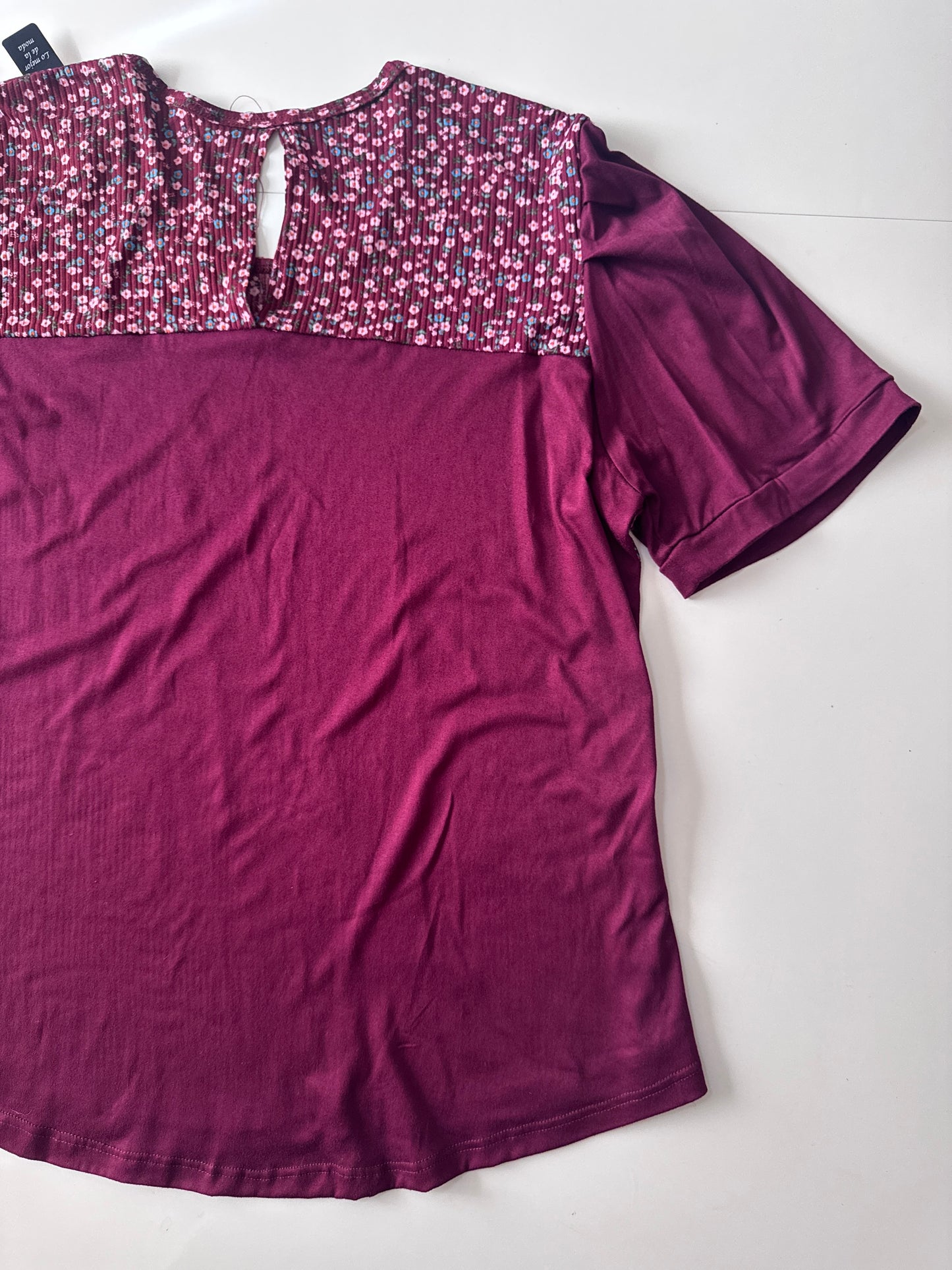 Playera estampada guinda, Talla M/L, Mujer, Creaciones HR