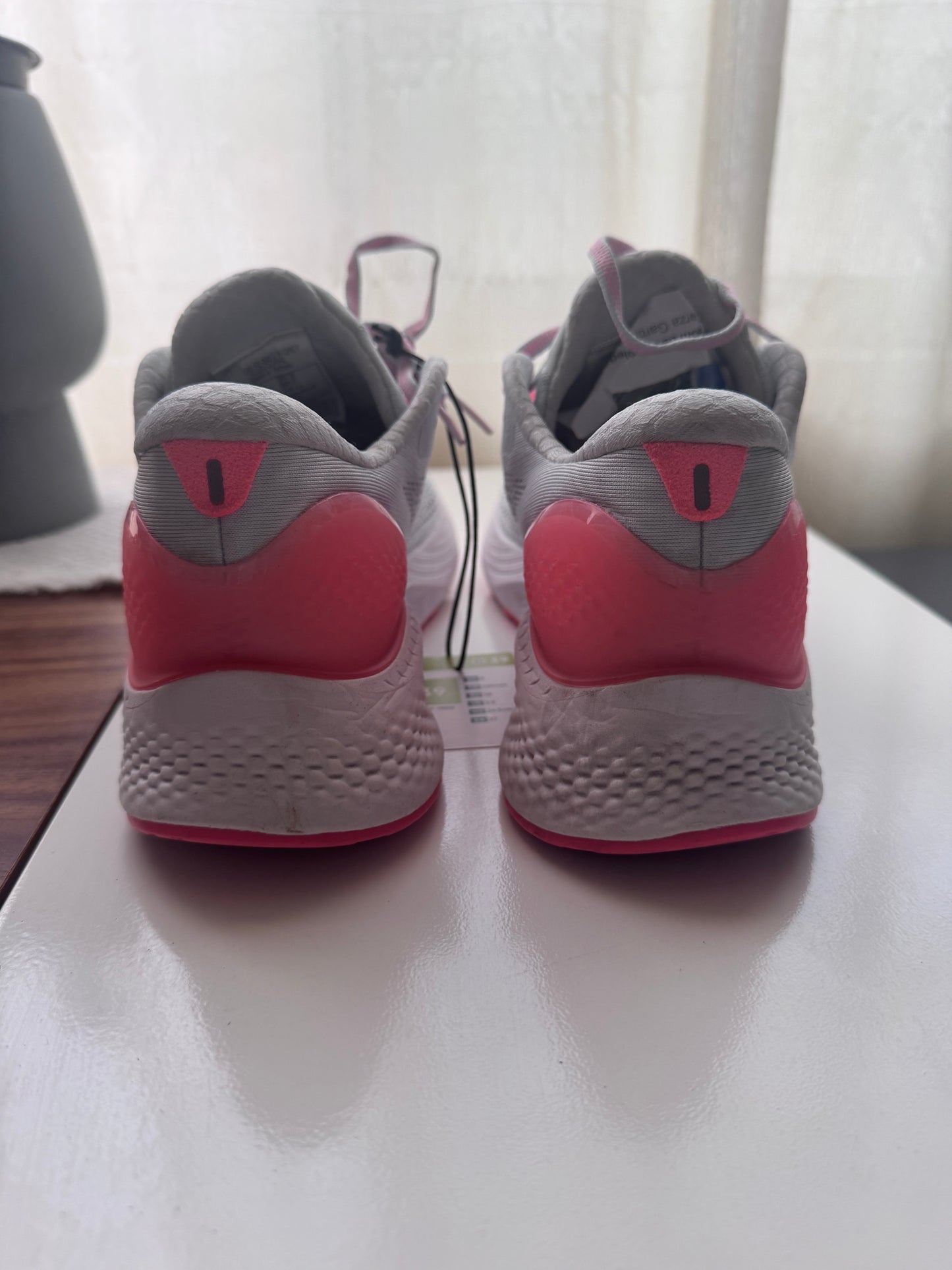 Tenis deportivos grises con naranja, Mujer, Talla 8Usa, 24.5Mx, Kiprun