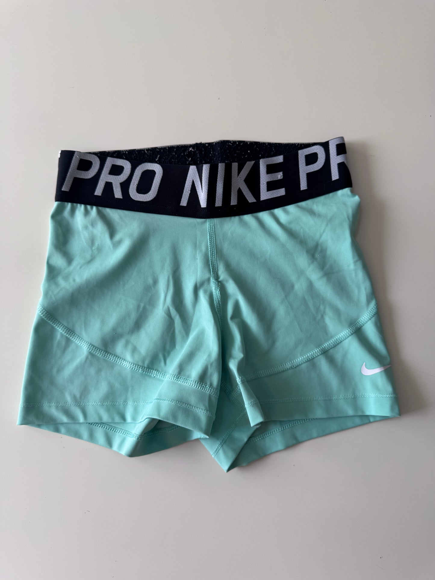 Biker shorts verde menta, Talla S, Mujer, Nike