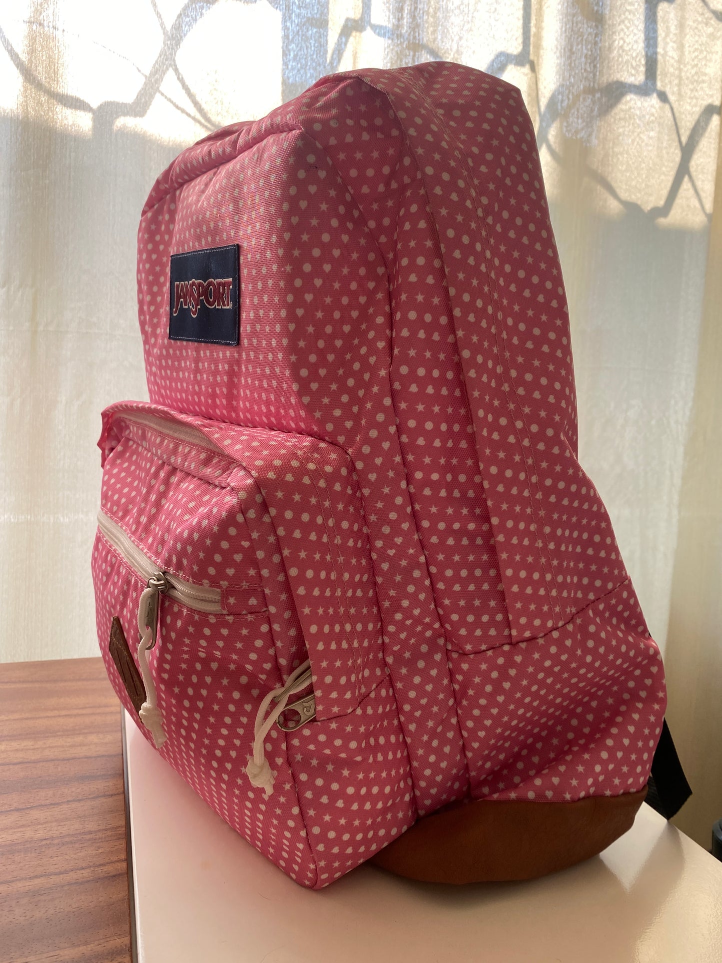 Mochila rosa de lunares