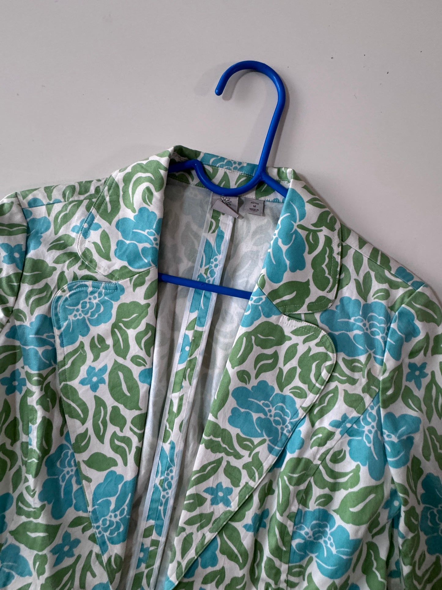 Saco 3/4 estampado flores, Talla M Petite, Mujer, Caslo