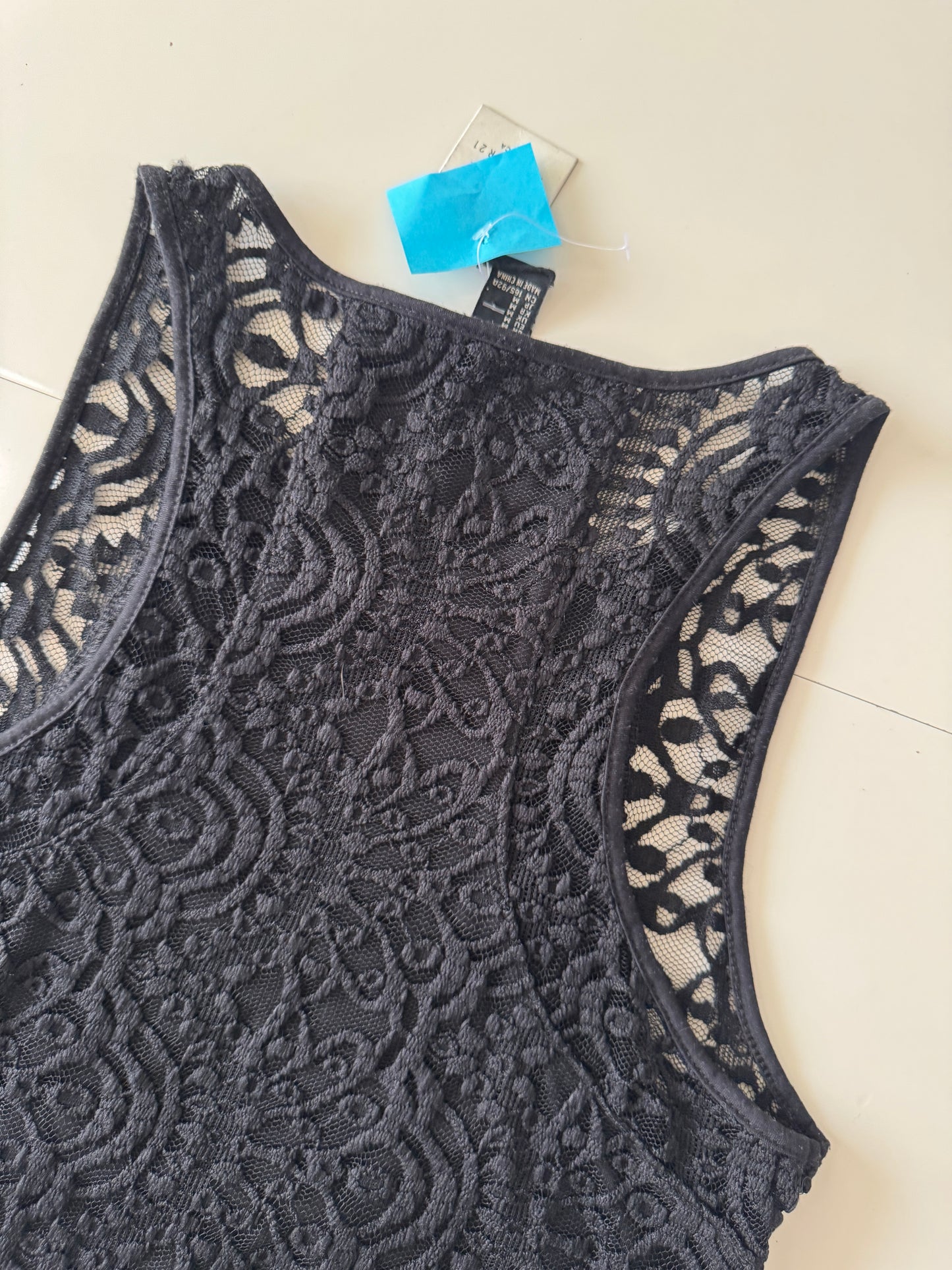 Crop top negro de encaje, Talla M, Mujer, Forever 21