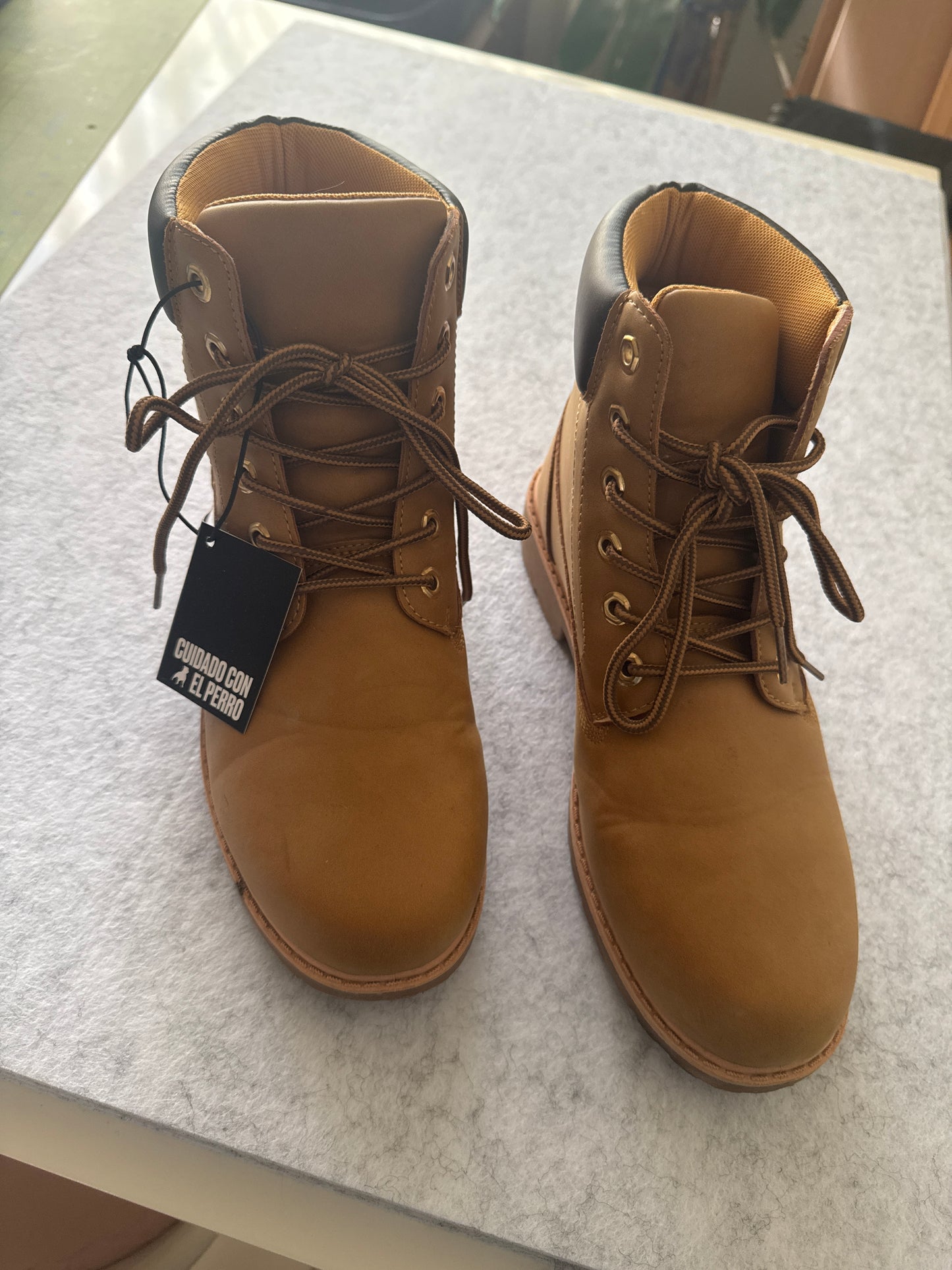 Botas tipo montaña beige, Talla 27mx, Cuidado con el perro, Hombre
