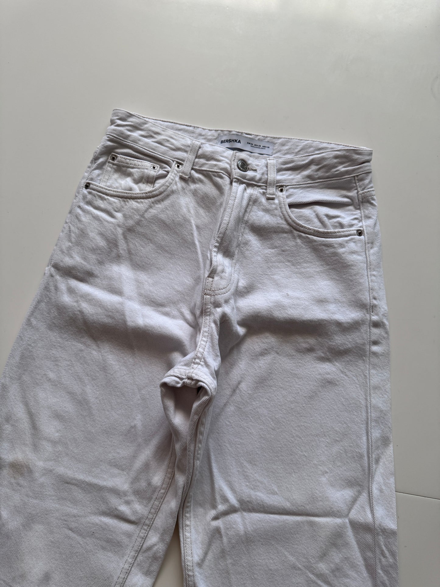 Jeans anchos blancos, Talla 28, Mujer, Bershka