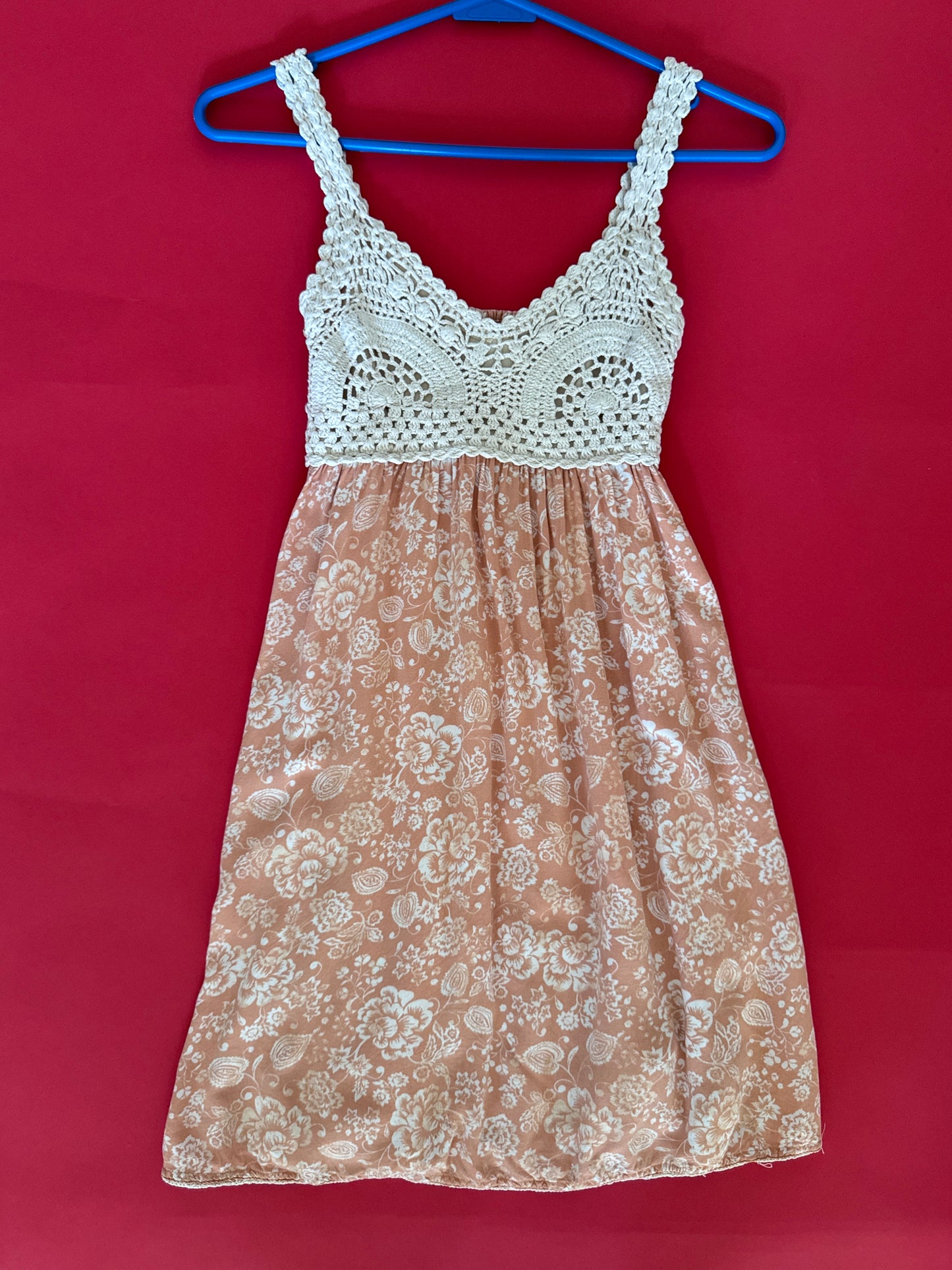 Vestido estampado con crochet, Talla Xs, Mujer