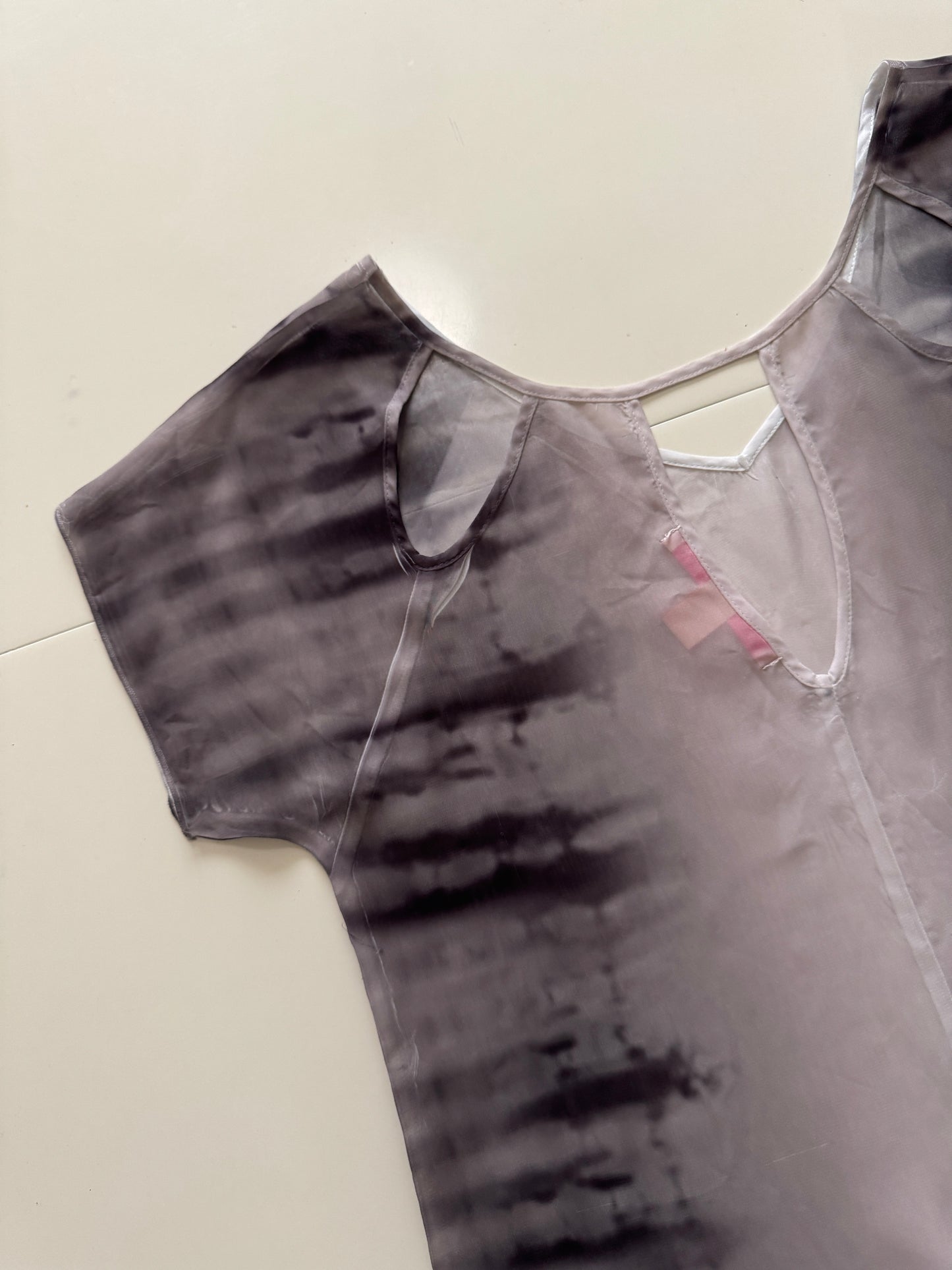 Blusa traslúcida gris, Talla S, Mujer, Rebellious one