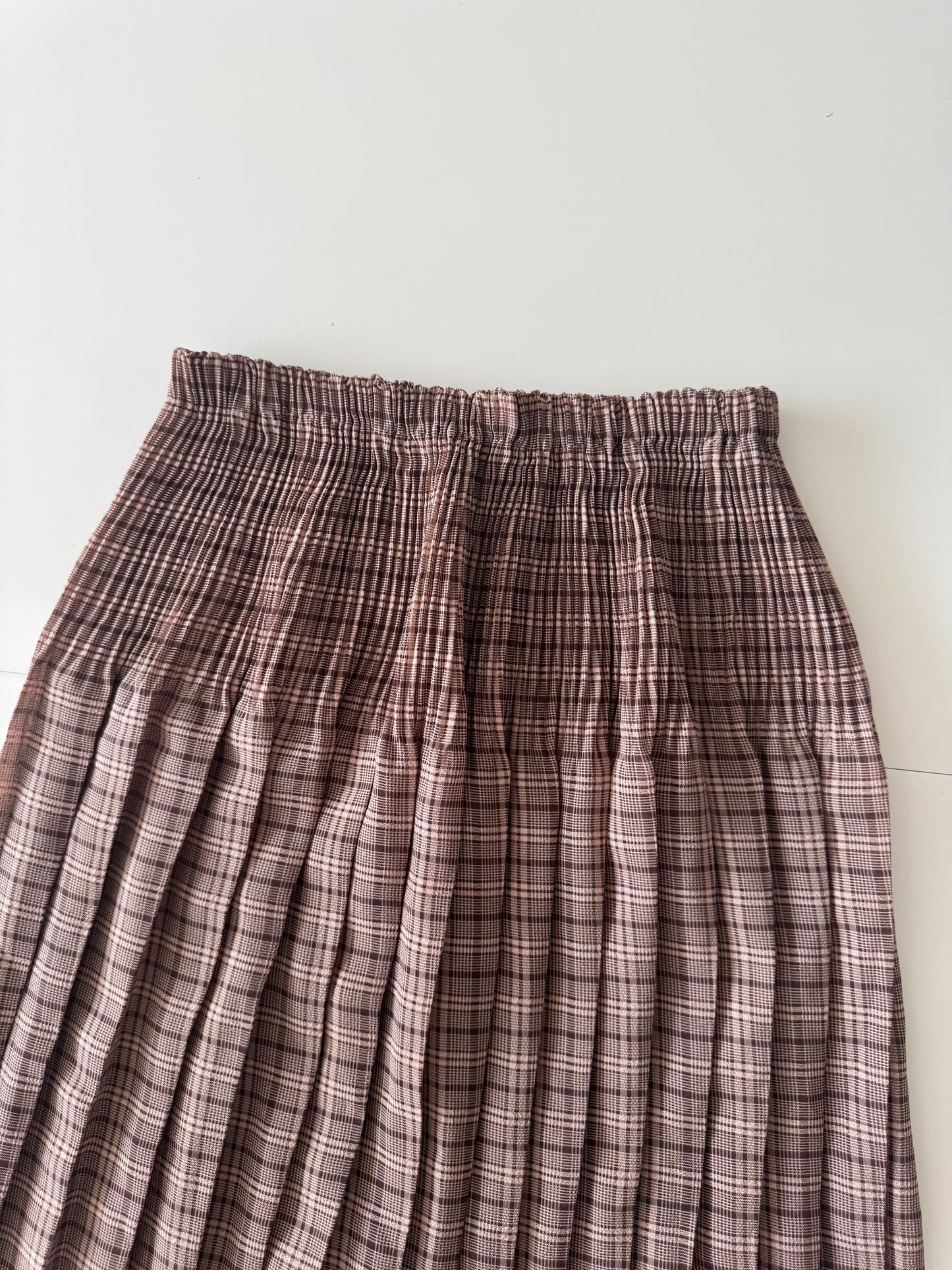 Falda tabloneada cafe, Talla S, Mujer