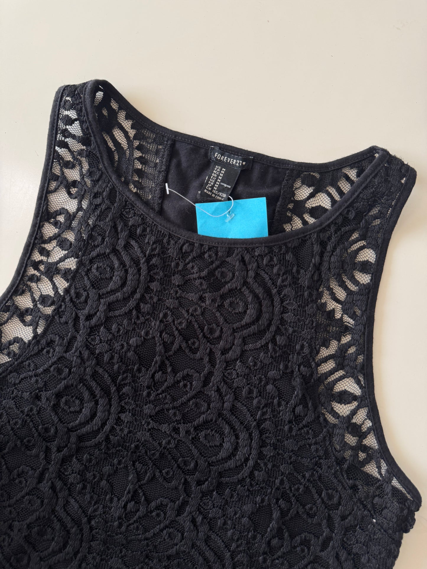 Crop top negro de encaje, Talla M, Mujer, Forever 21