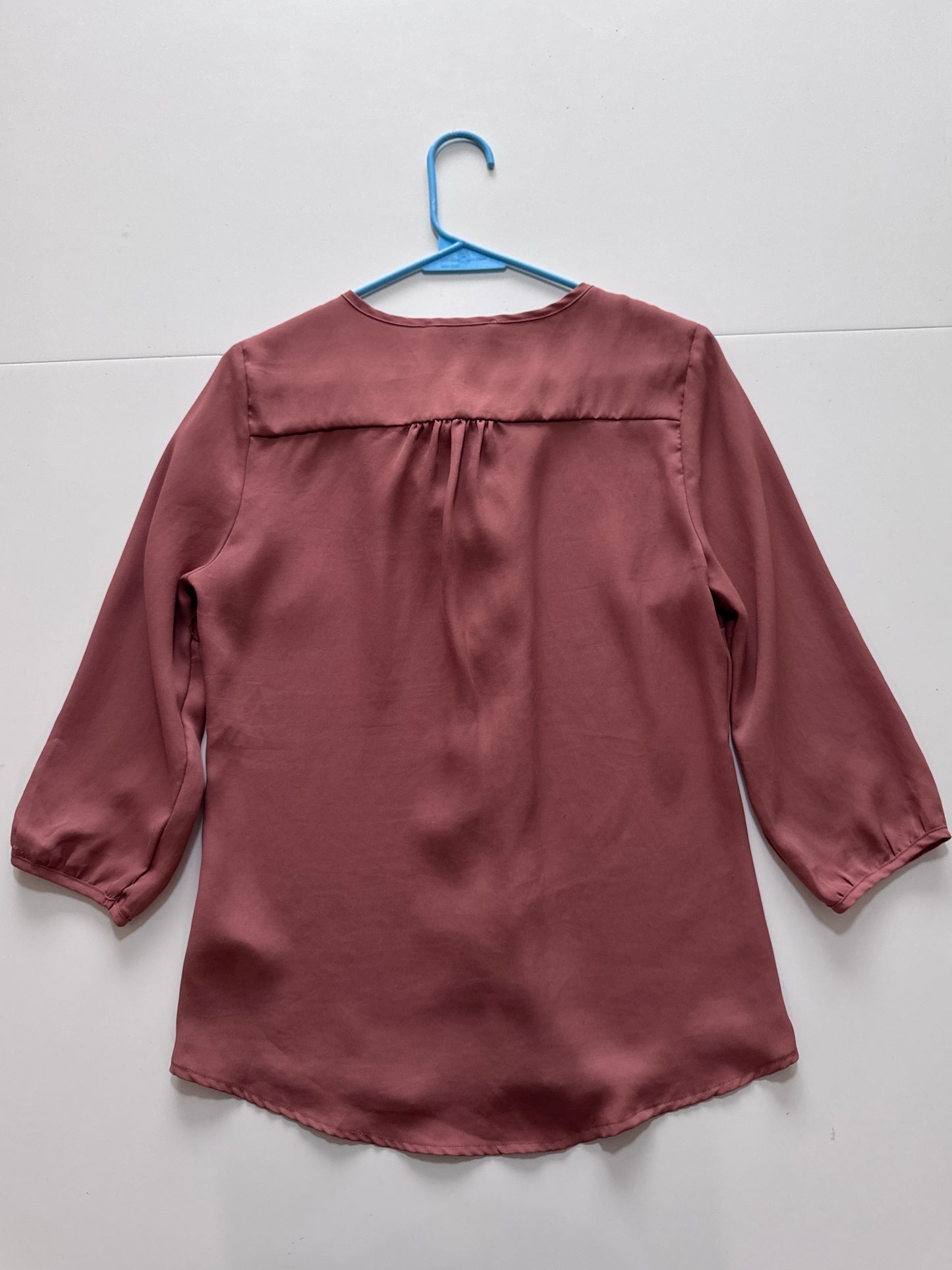 Blusa con holanes en pie de botones, Talla M, Mujer, Forever 21