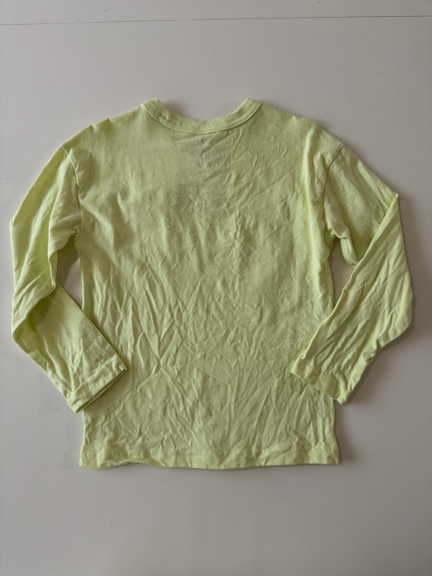 Playera verde limon, manga larga, Talla 4-6 años, Niño