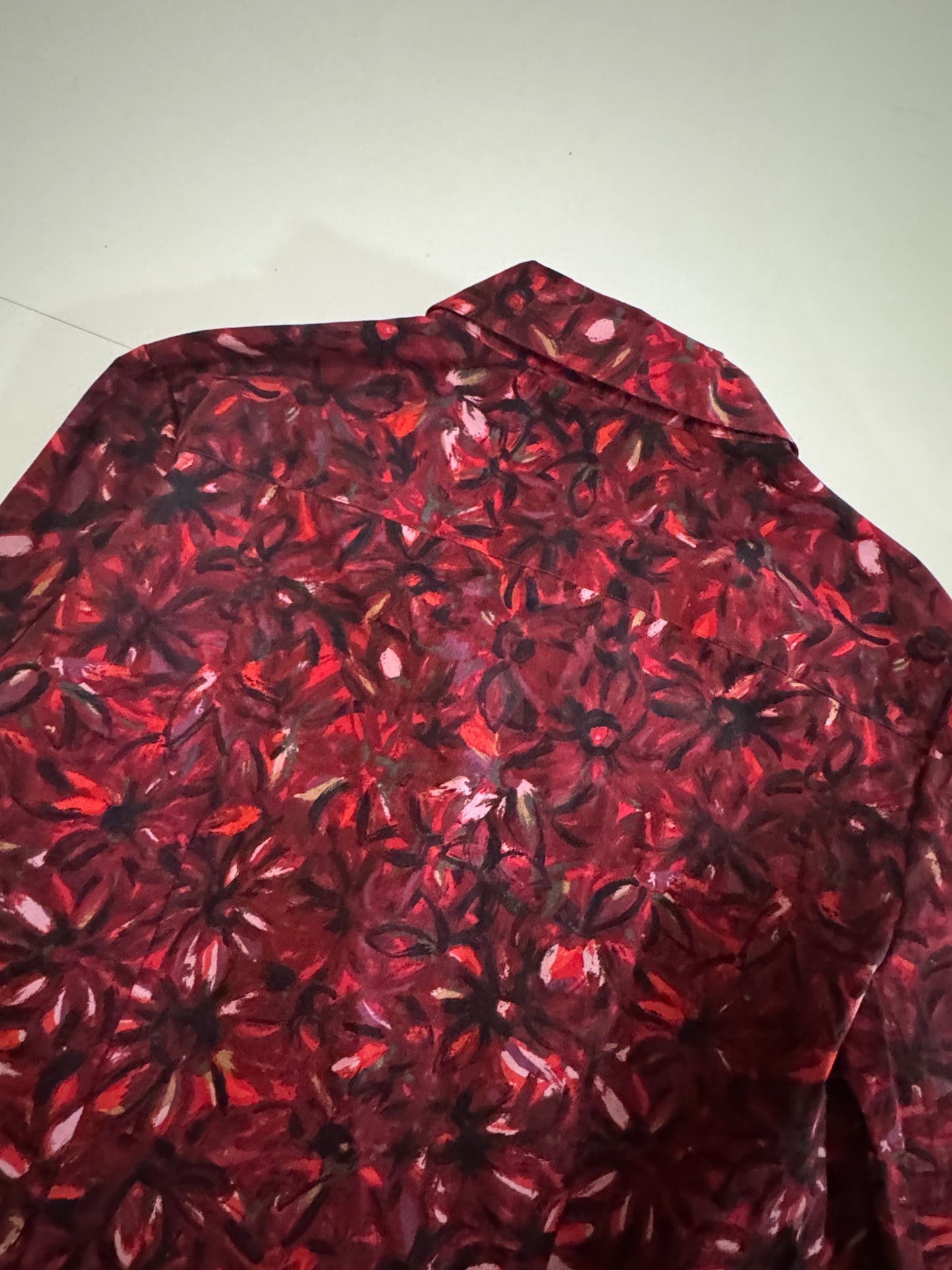 Camisa roja estampada de flores, Talla 6, S-M(reducido), Mujer