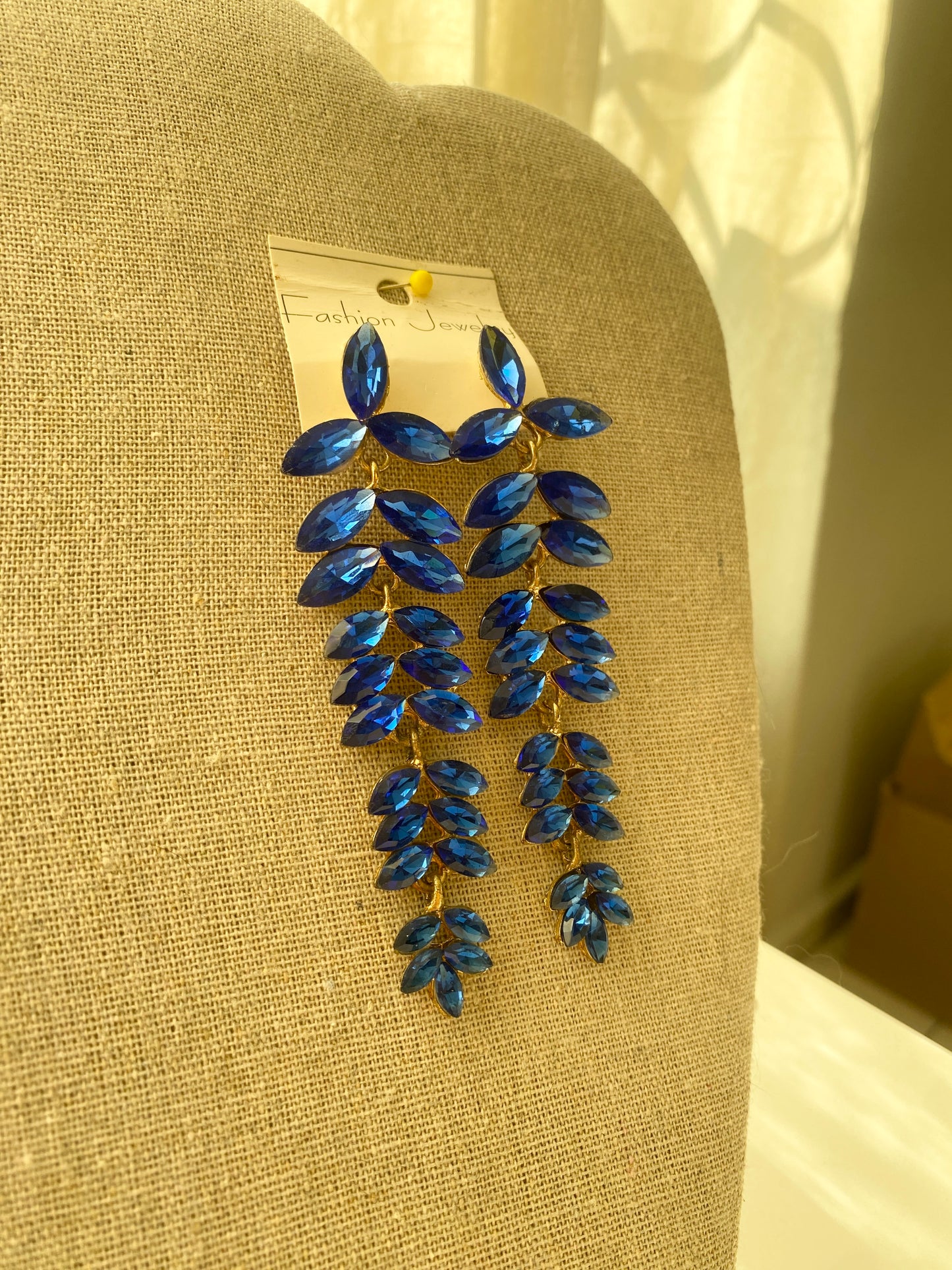 Aretes colgantes azules