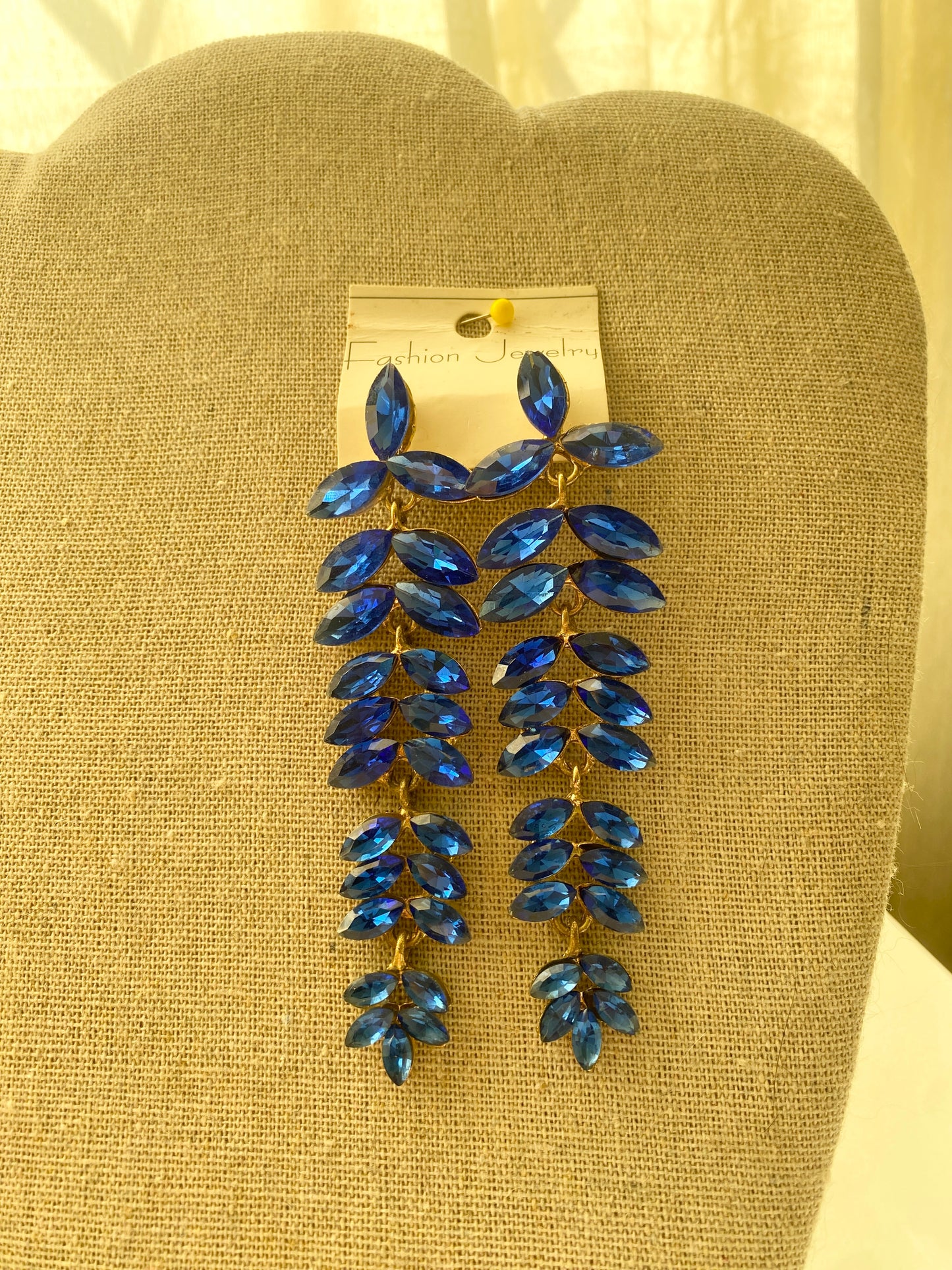 Aretes colgantes azules