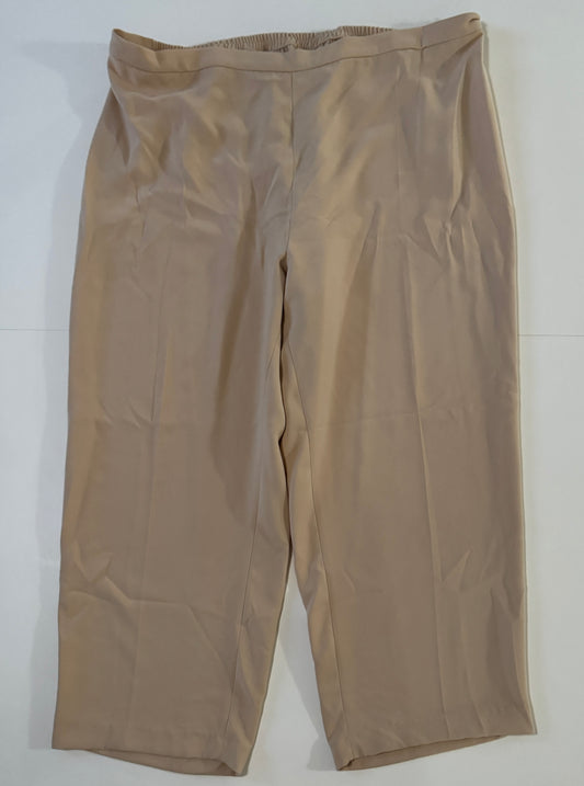 Pantalones de vestir beige, Talla 46, Tallas extras, Mujer