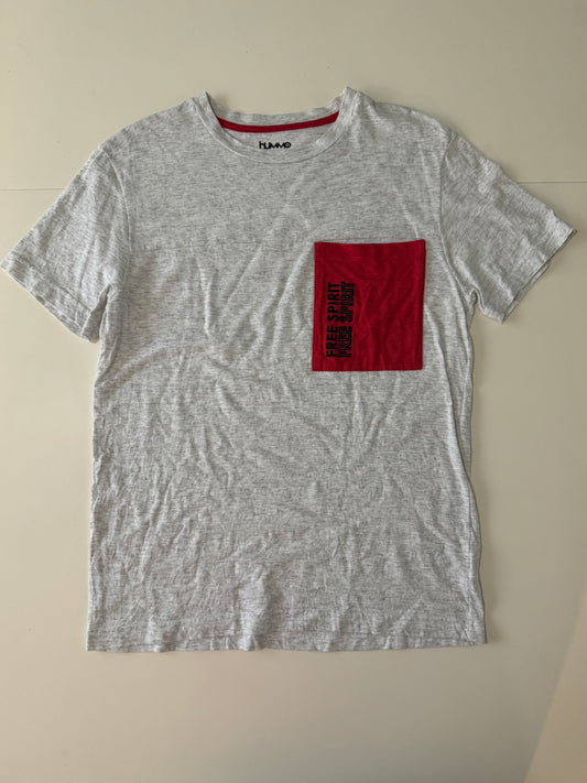 Playera gris con bolsa color, Talla M, Hombre