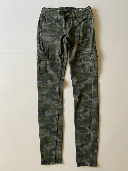 Pantalones super skinny estampado militar, Talla 0, Mujer