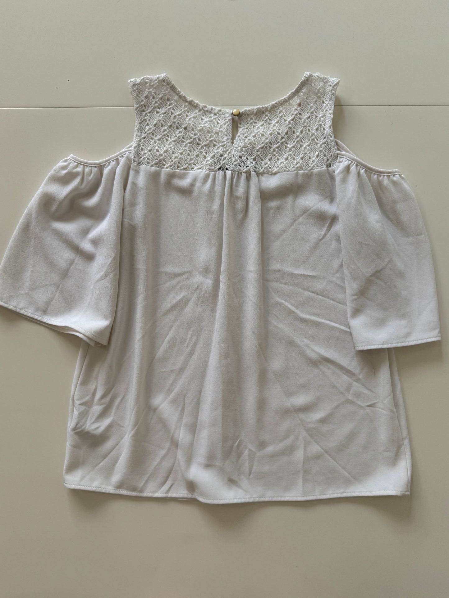 Blusa blanca con encaje, Talla S, Mujer