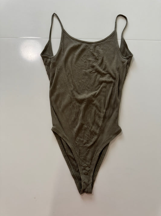 Body verde olivo, Talla S, 26, Mujer, Pull & Bear
