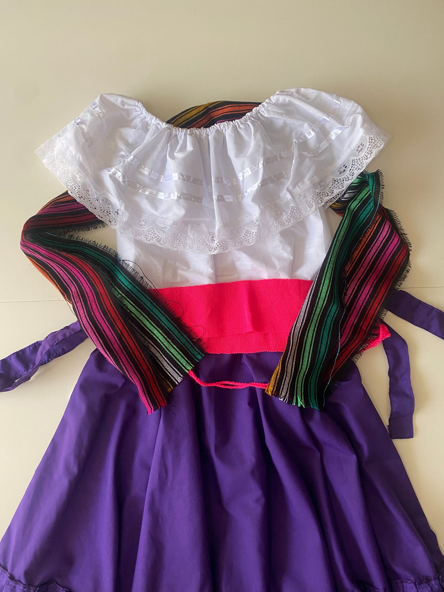 Conjunto mexicano (5 piezas), Talla 8 años, Niña