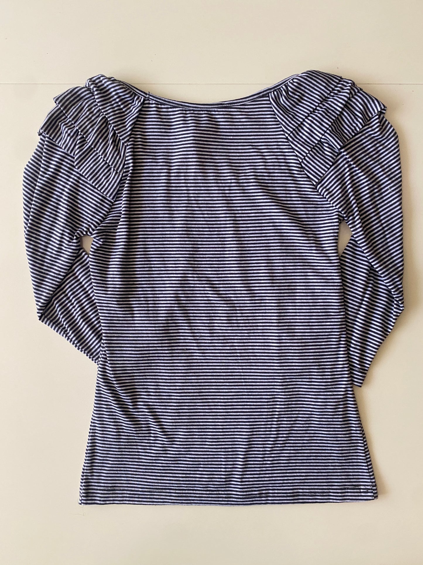 Blusa con detalle en hombros, Talla S/M, Mujer