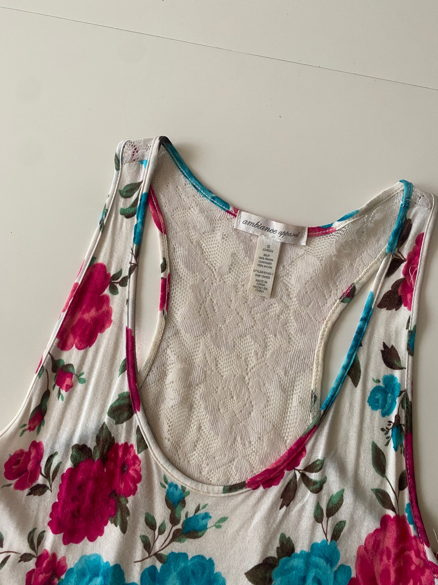 Blusa estampada de flores, Talla S, Mujer