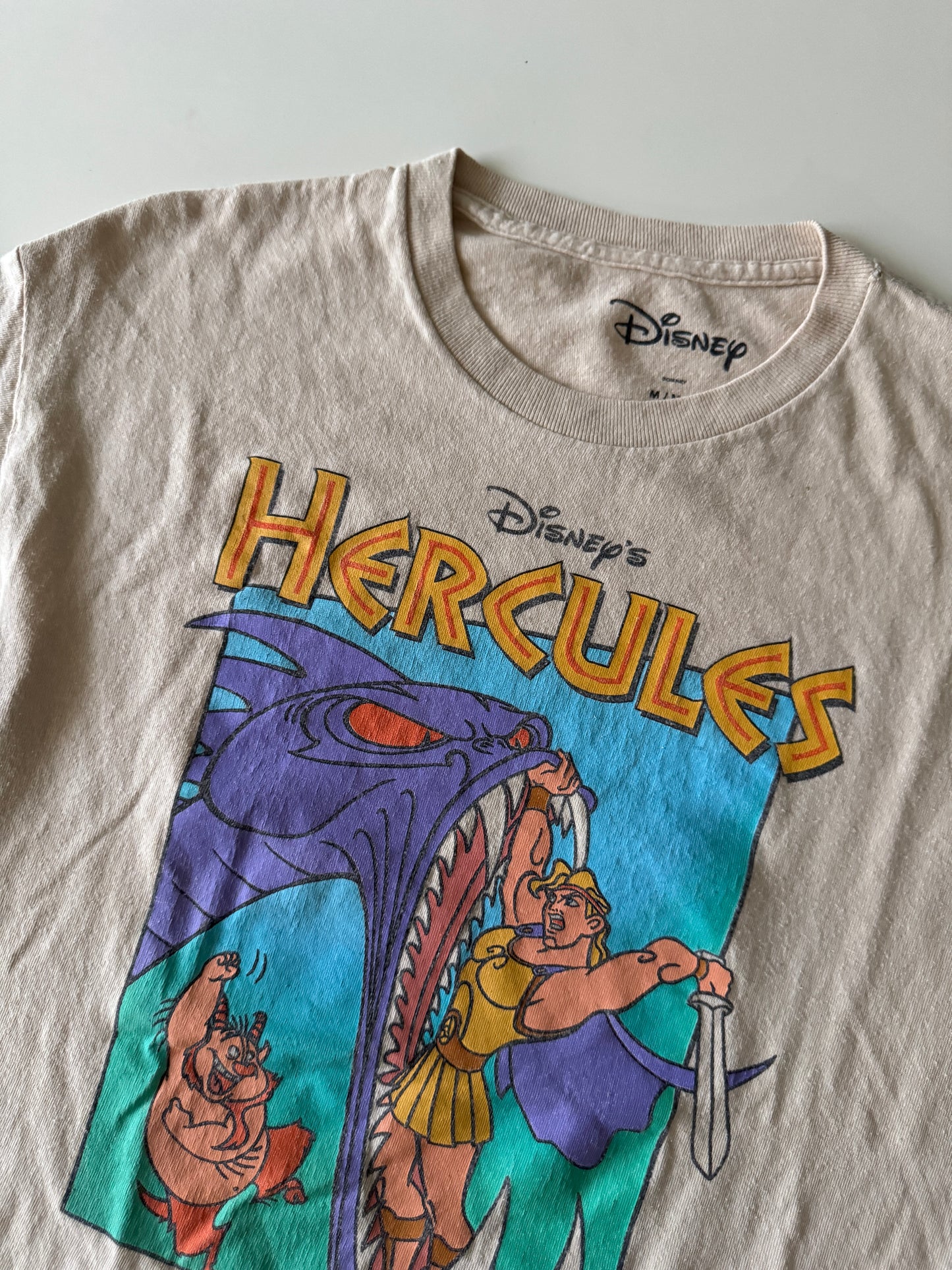 Playera vintage, Hercules. Beige, Talla M, Disney, Mujer